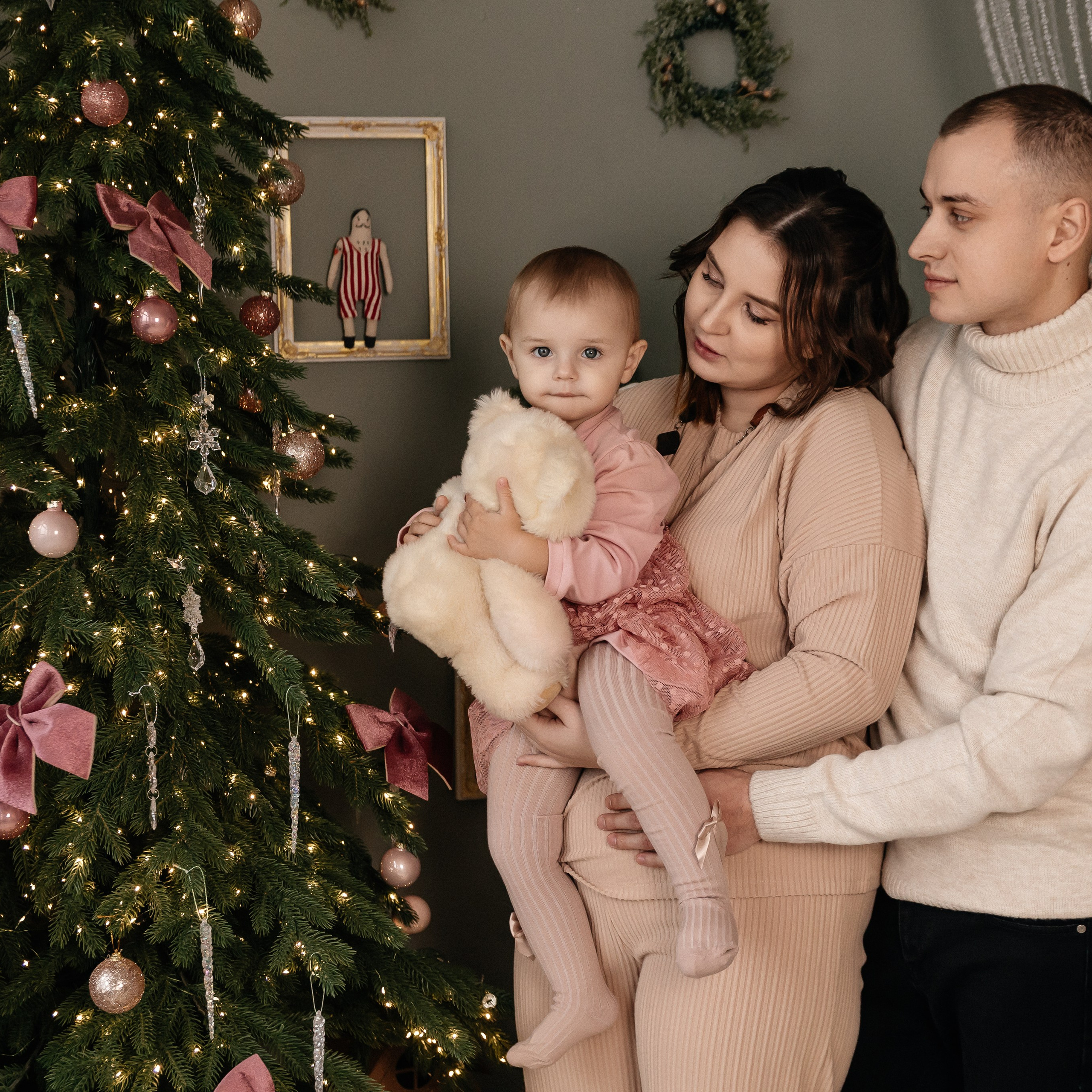 Даша, Юля и&nbsp;Вася