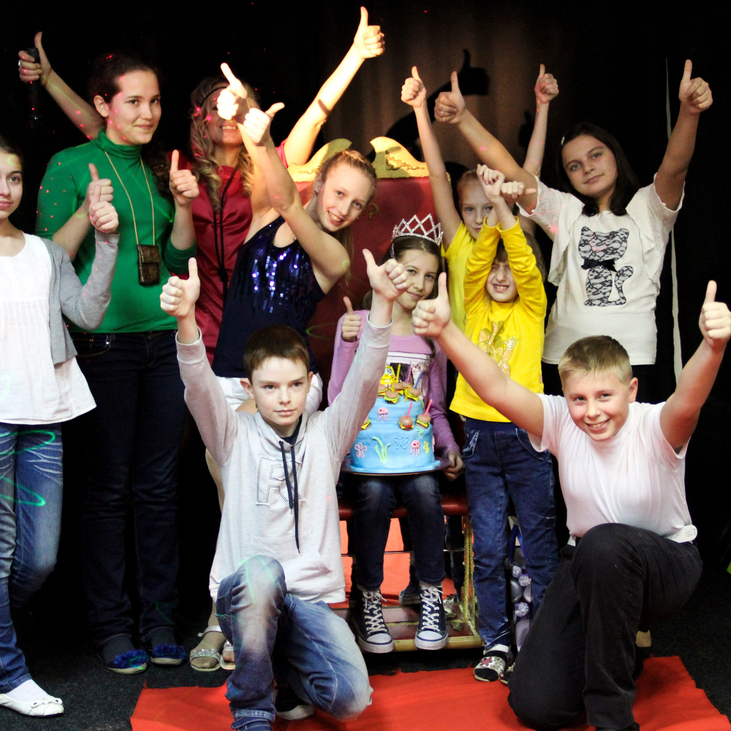 Катя ДР 13 лет 01.12.2012