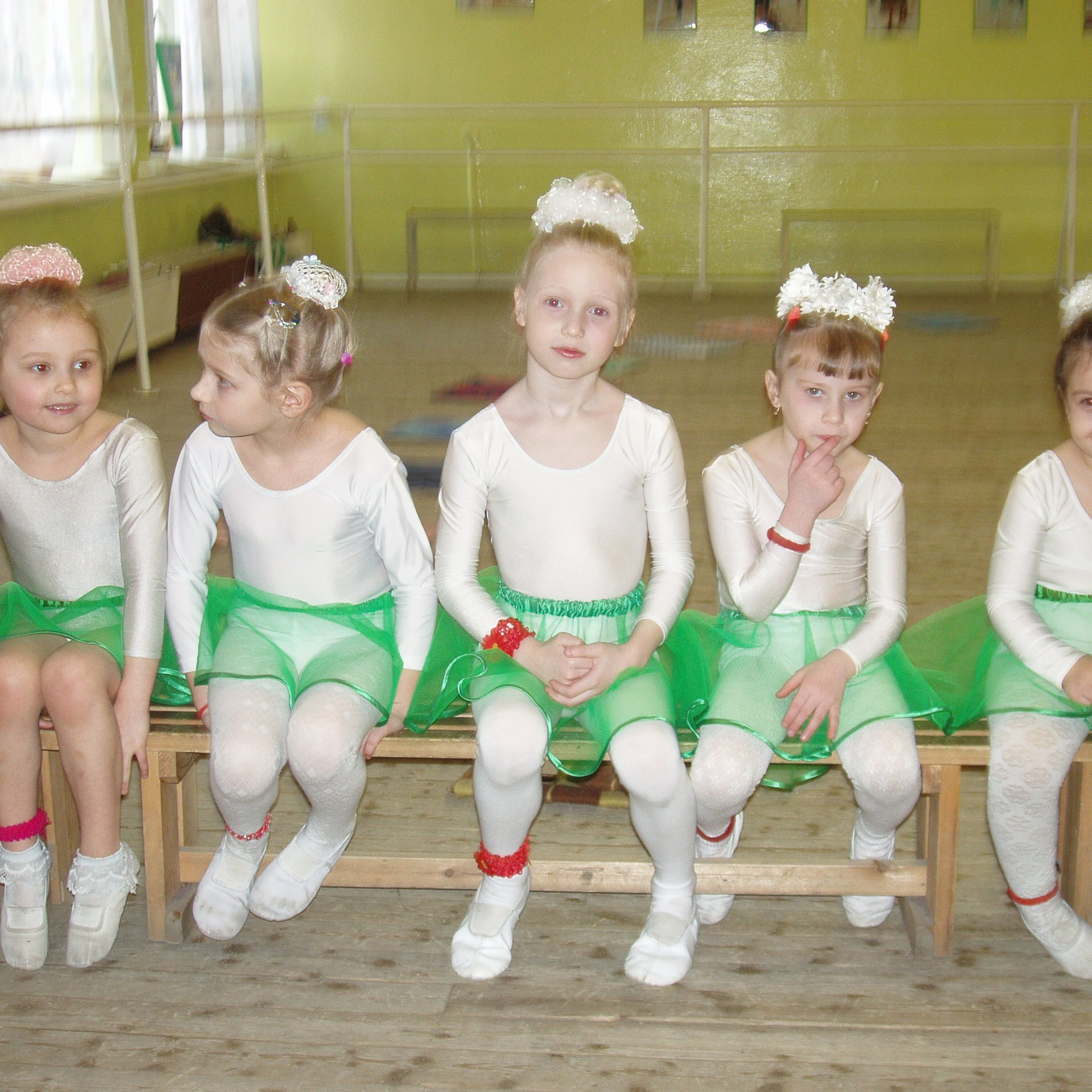 Соня танцы 05.03.2006