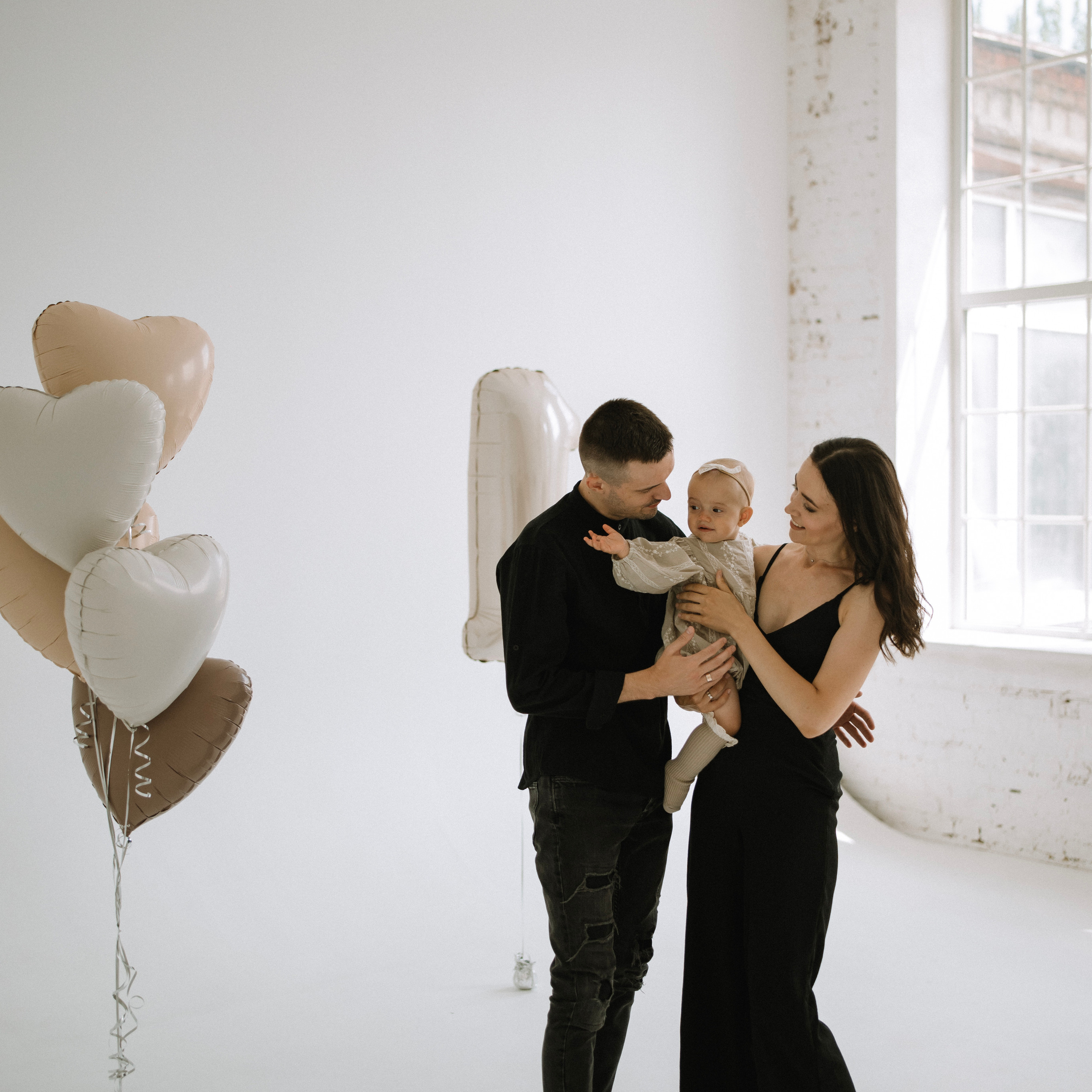 Полине годик