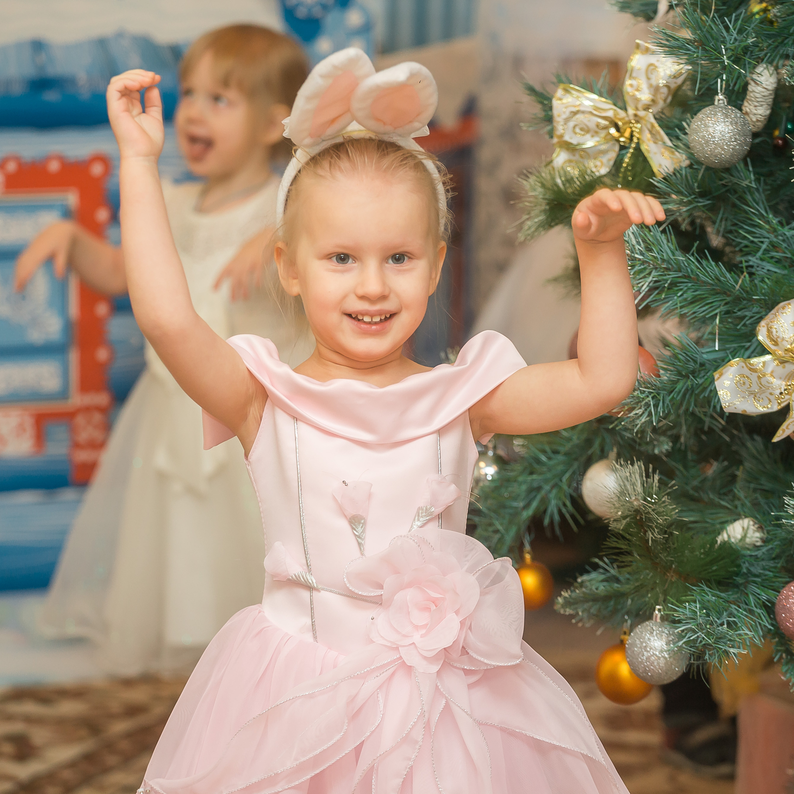 Новогодний утренник в младшей группе