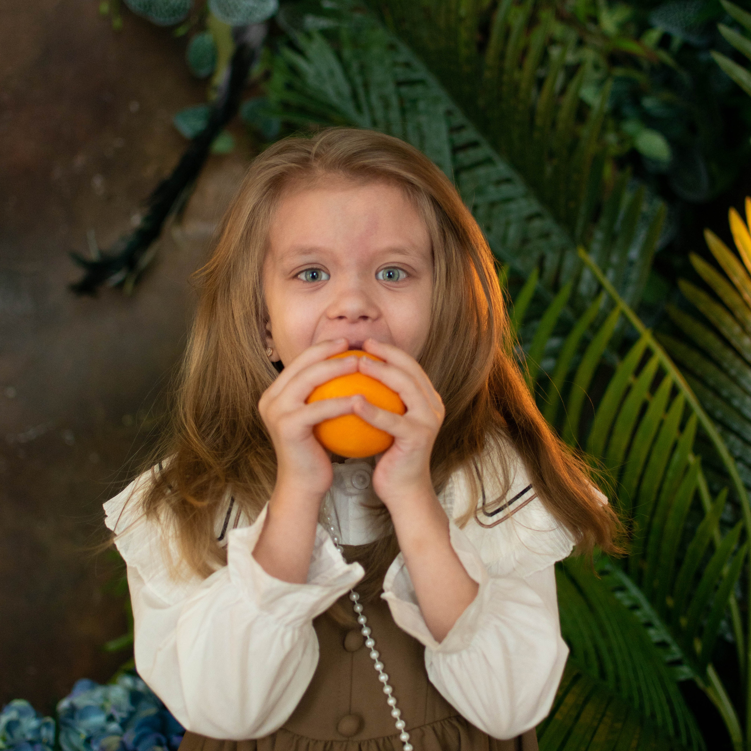 Аня и Чебурашка