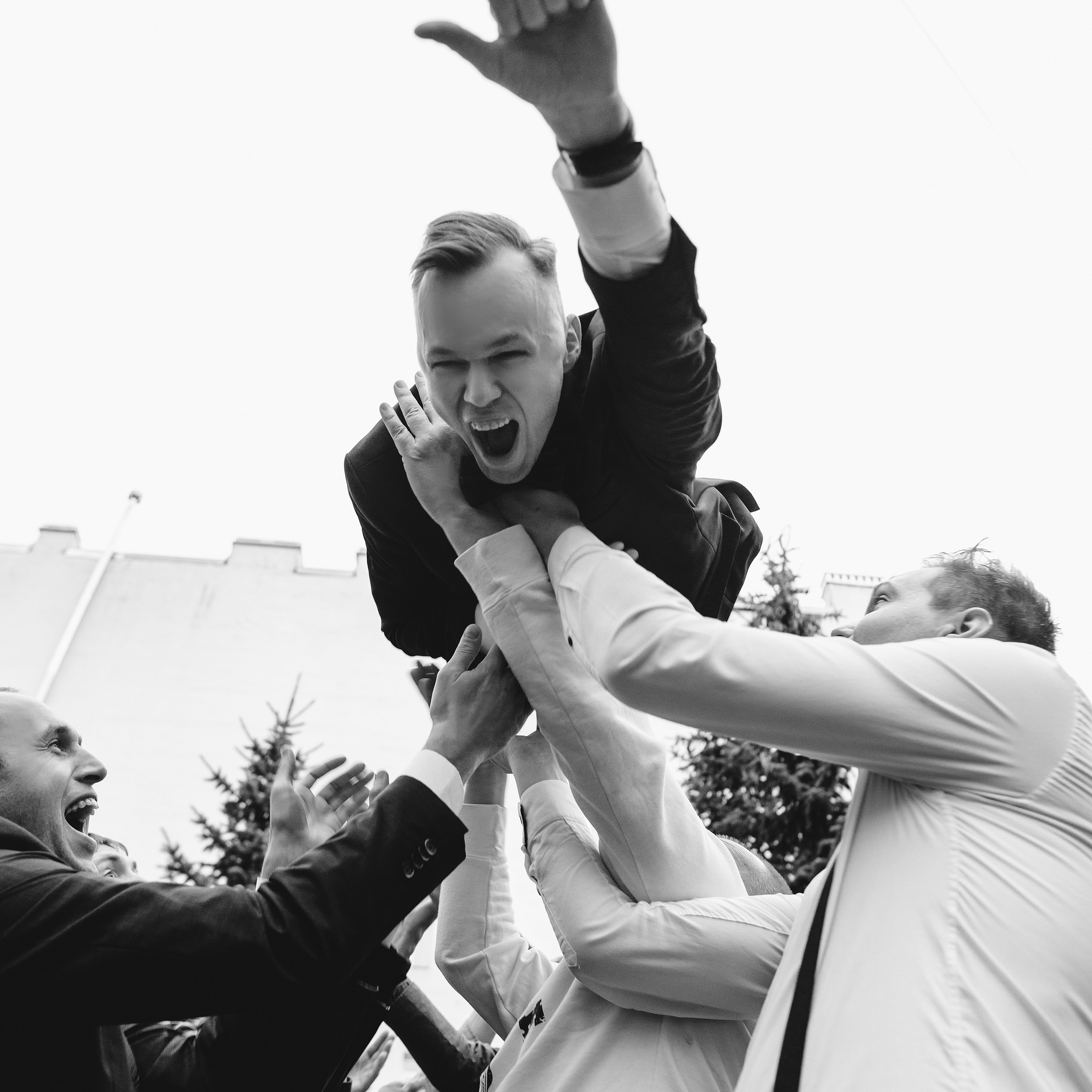 Острые козырьки