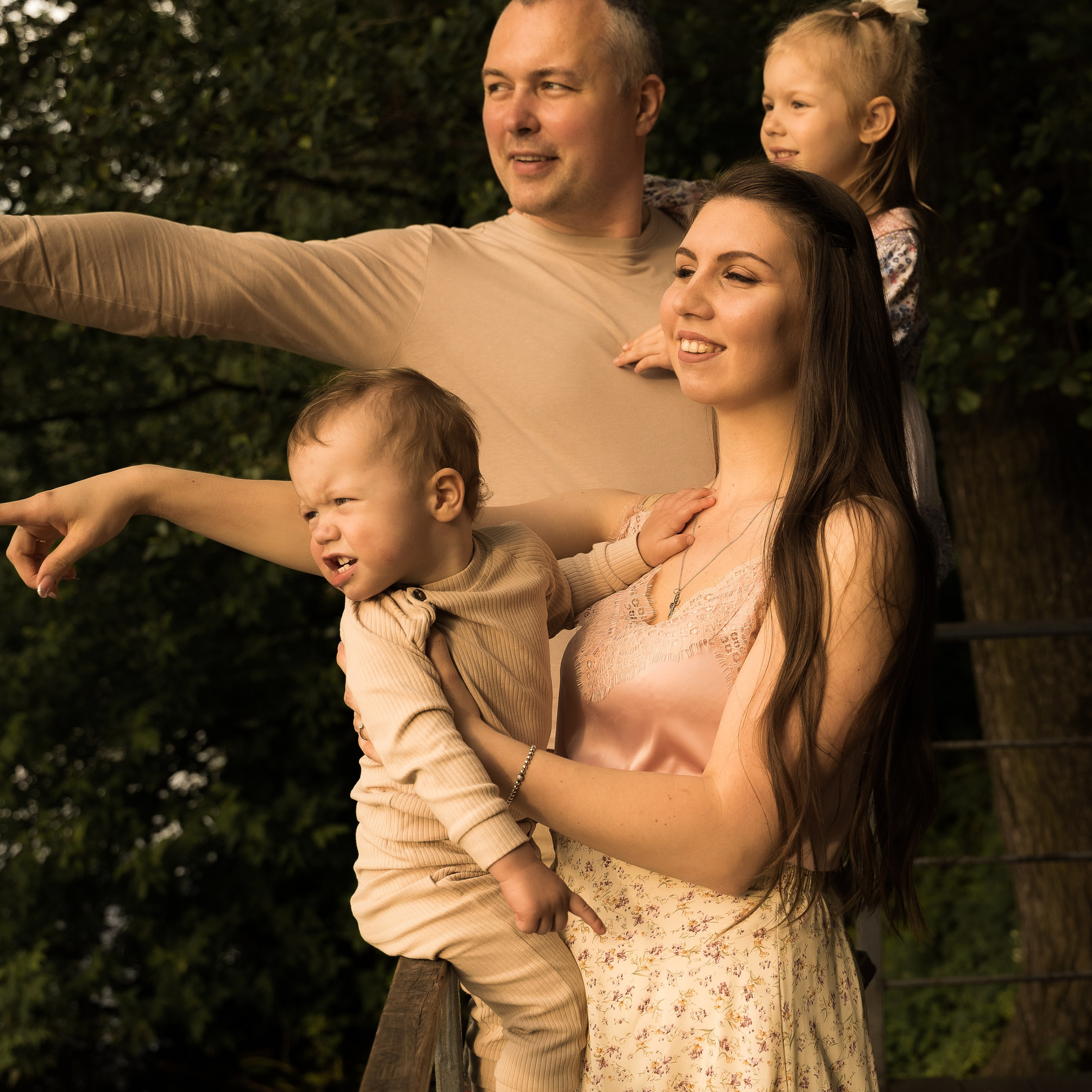 Семья Натальи. Прогулка.