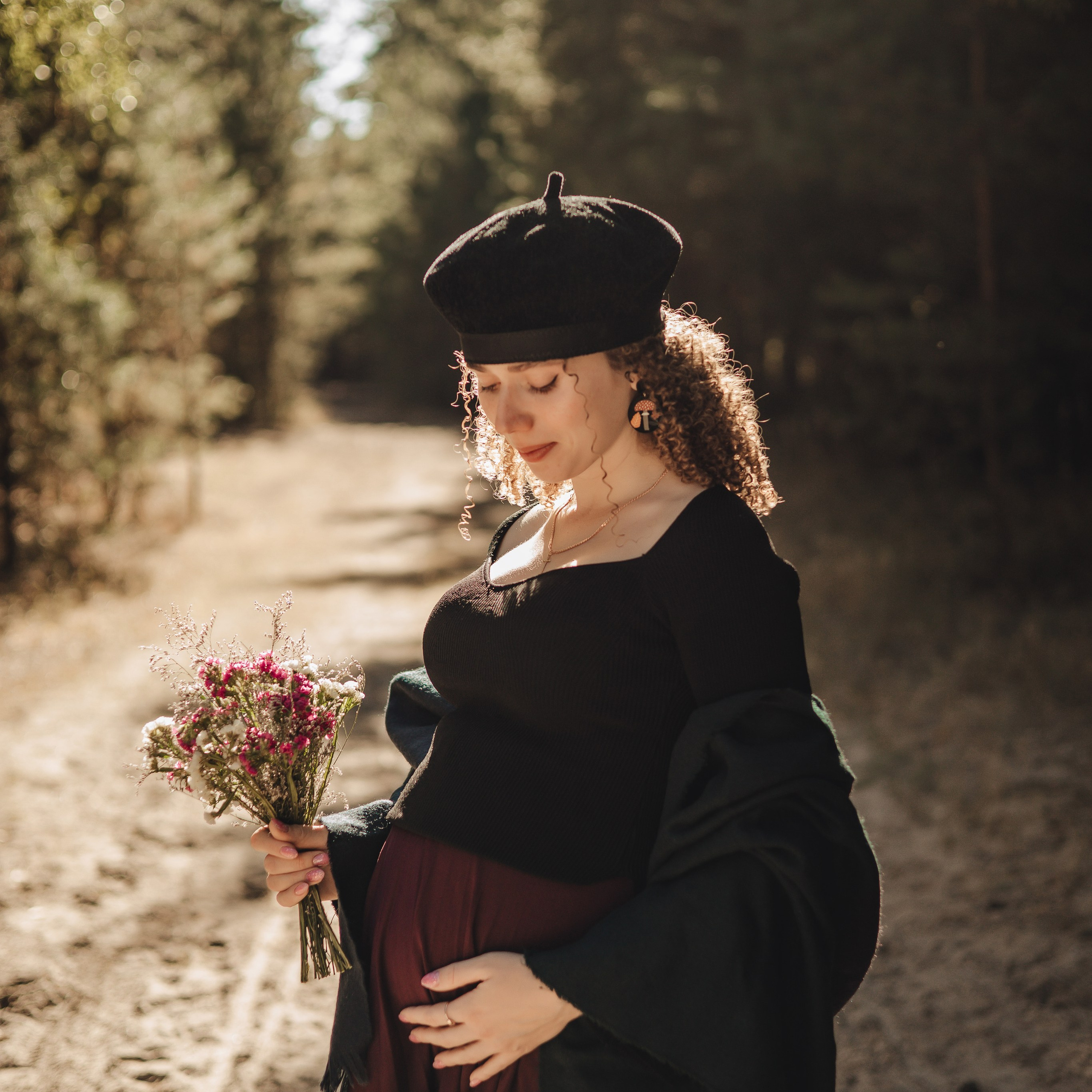 Саша и Вика. Лес