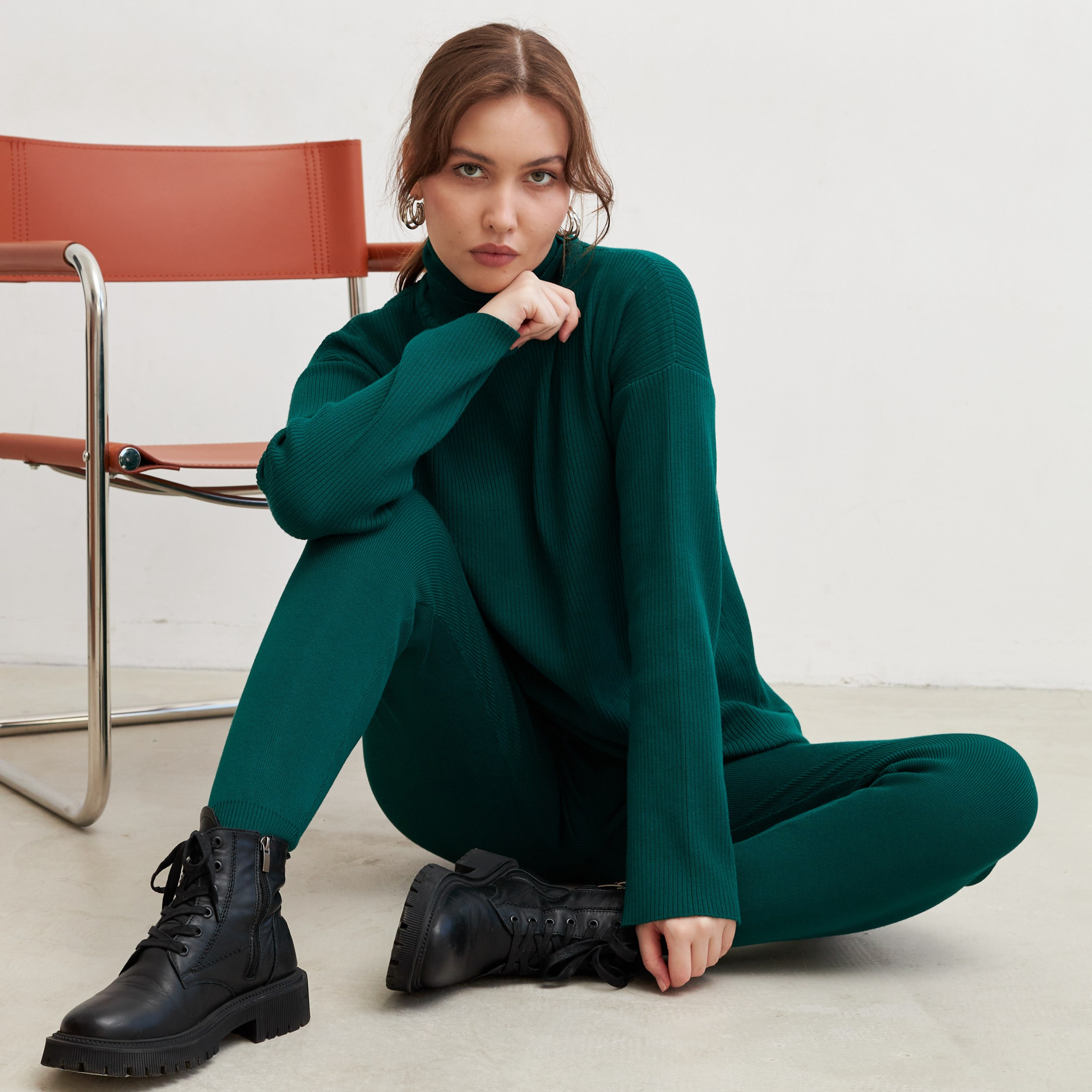 Отзывы фотограф Wildberries Екатеринбург модель для маркетплейсов ВБ Ozon отзывы фотосессия для WB Озон Екб результаты кейсы заказать. Фотограф Екатеринбург Анастасия Жерновская | Маркетплейсы и нейрофото