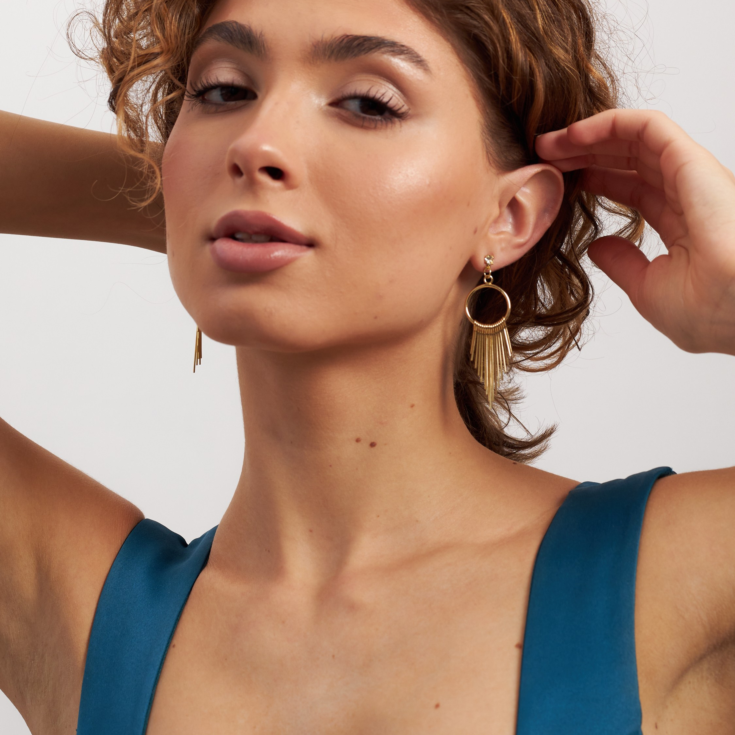 Отзывы фотограф Wildberries Екатеринбург модель для маркетплейсов ВБ Ozon отзывы фотосессия для WB Озон Екб результаты кейсы заказать. Фотограф Екатеринбург Анастасия Жерновская | Маркетплейсы и нейрофото