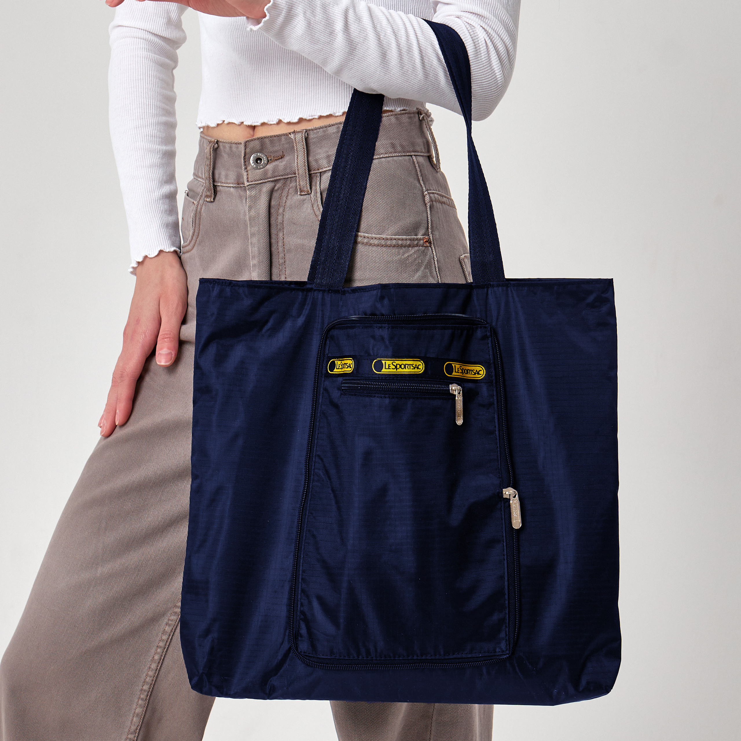 Отзывы фотограф Wildberries Екатеринбург модель для маркетплейсов ВБ Ozon отзывы фотосессия для WB Озон Екб результаты кейсы заказать. Фотограф Екатеринбург Анастасия Жерновская | Маркетплейсы и нейрофото