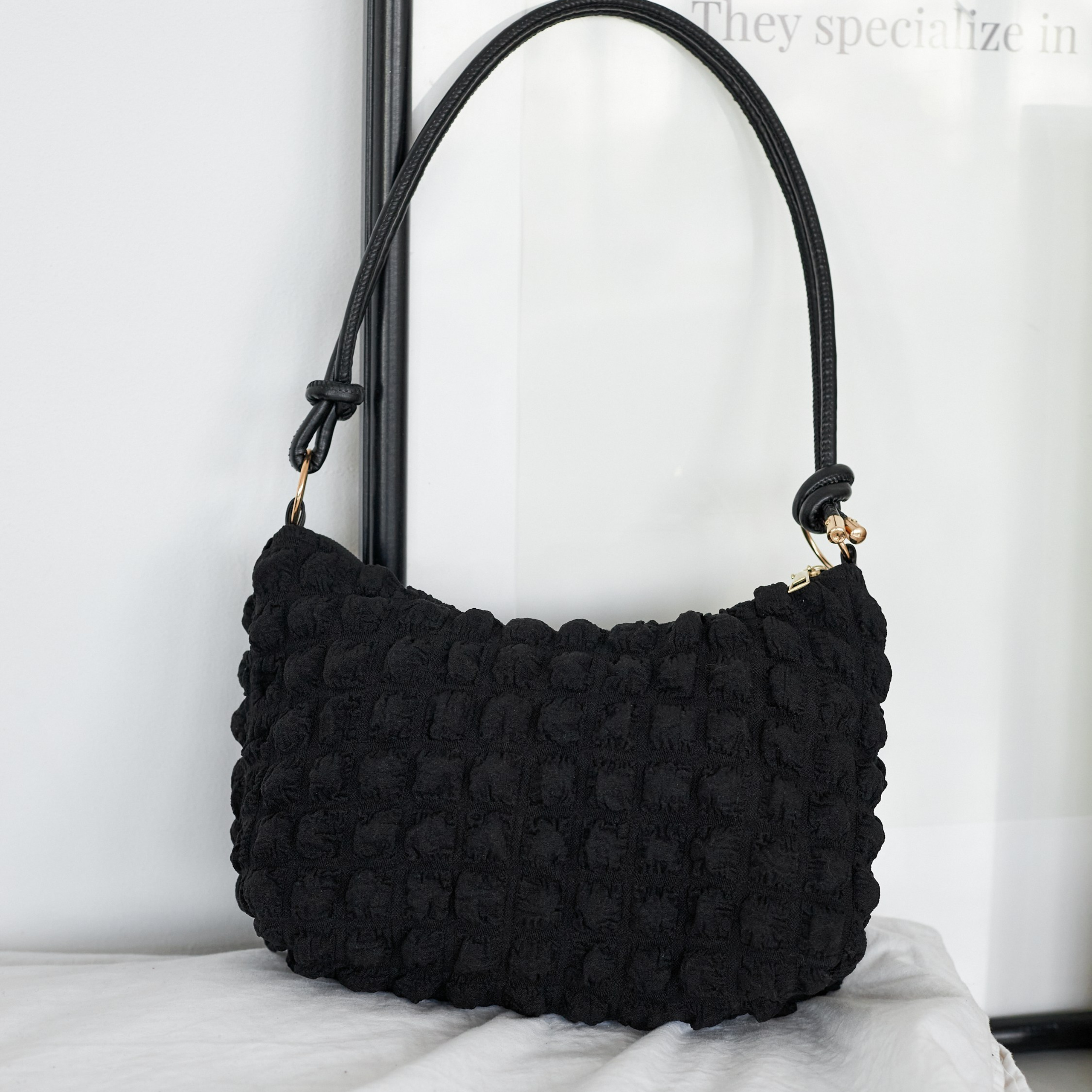 Отзывы фотограф Wildberries Екатеринбург модель для маркетплейсов ВБ Ozon отзывы фотосессия для WB Озон Екб результаты кейсы заказать. Фотограф Екатеринбург Анастасия Жерновская | Маркетплейсы и нейрофото