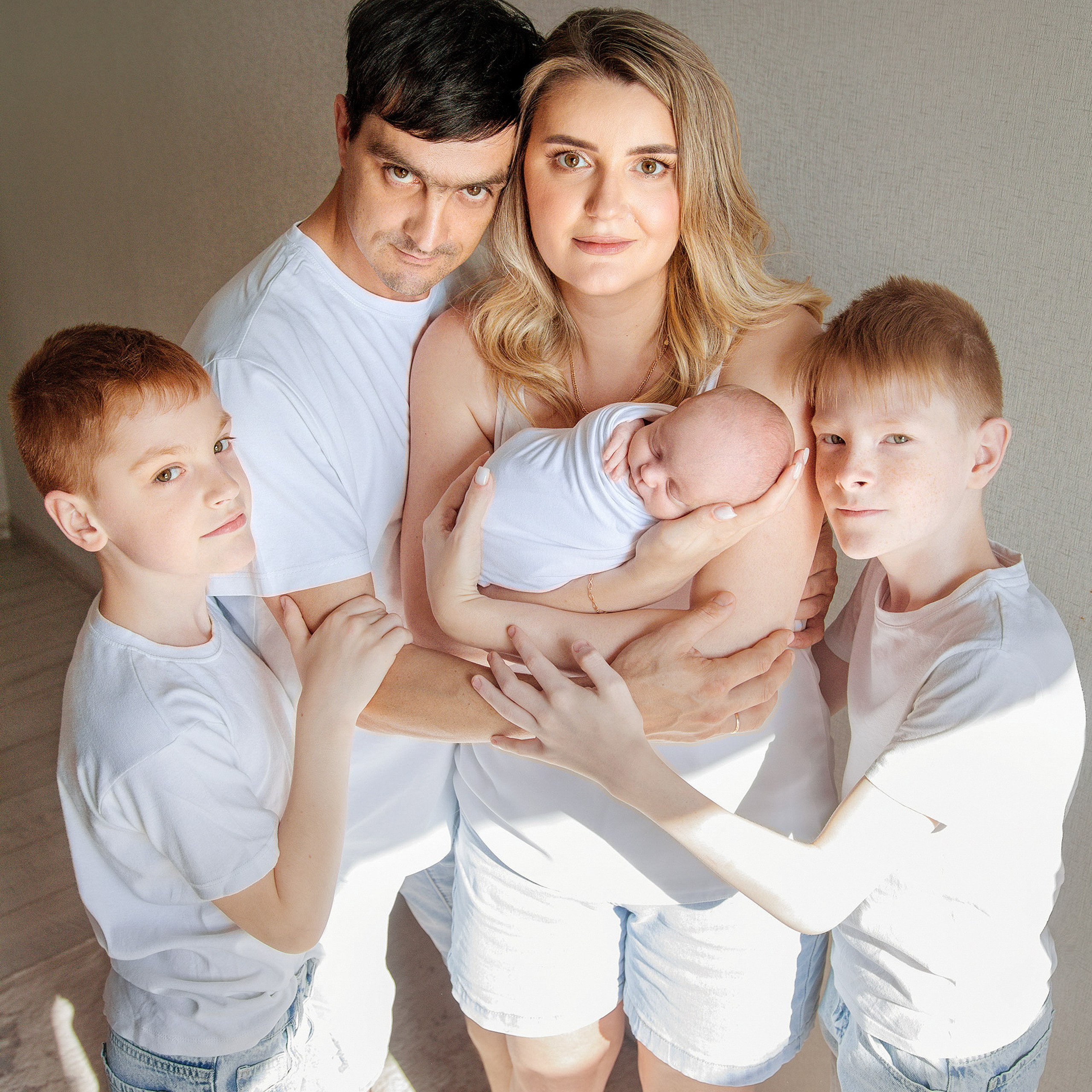 Семейные кадры. Фотограф новорожденных Ростов-на-Дону Яна Рутта