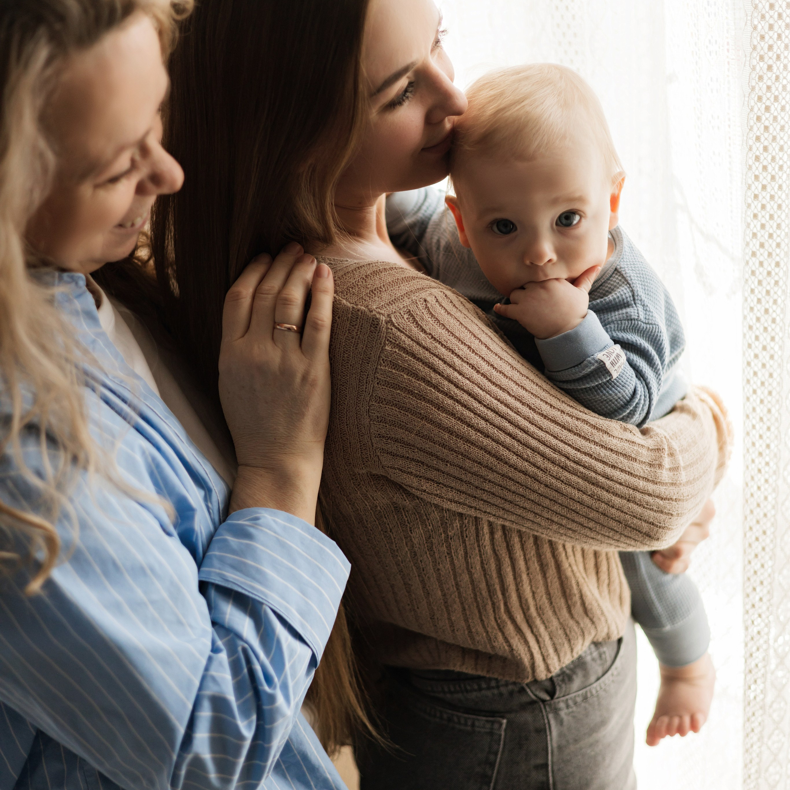 Тимоша с мамой и бабушкой