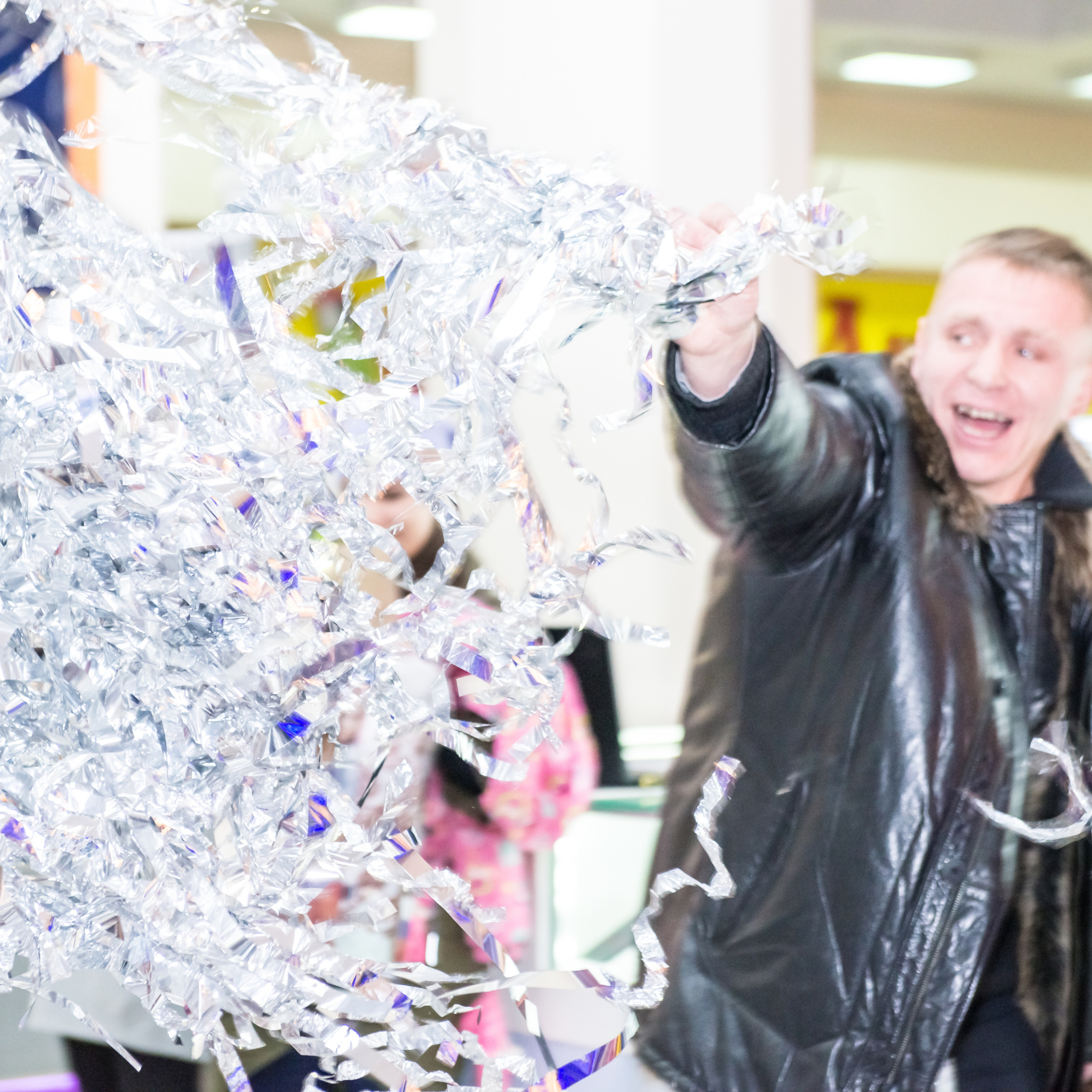 Детский новогодний интерактив в ТЦ Цветной Парк.