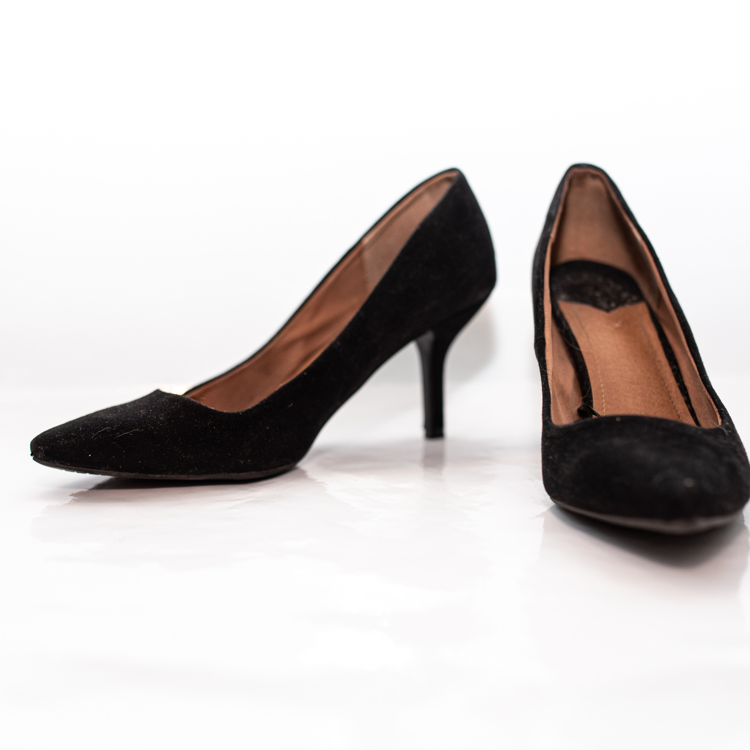 Черные, флокированные, низкий каблук, рр 38, 200р