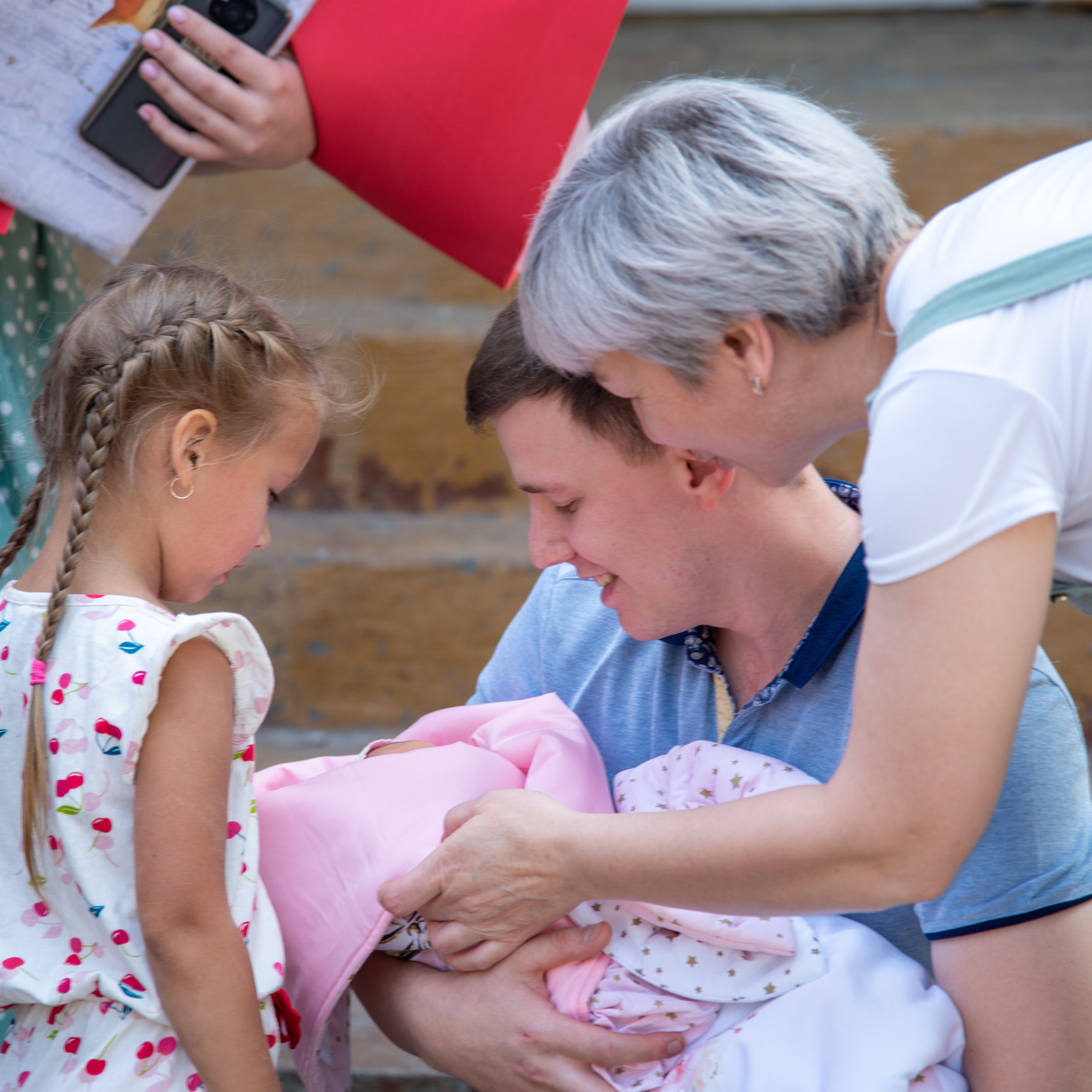 Выписка малыша. Наши молодожены