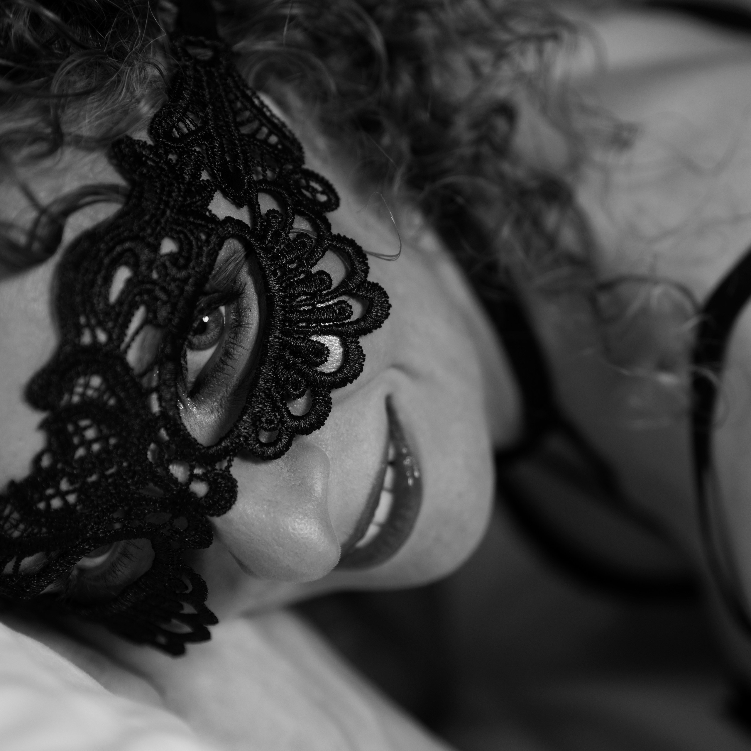 Отзывы клиентов о фотосессиях — реальный опыт и впечатления. Арт фотограф в Москве Леонид Маркачев. Женский портрет, будуар, фэшн, арт-ню