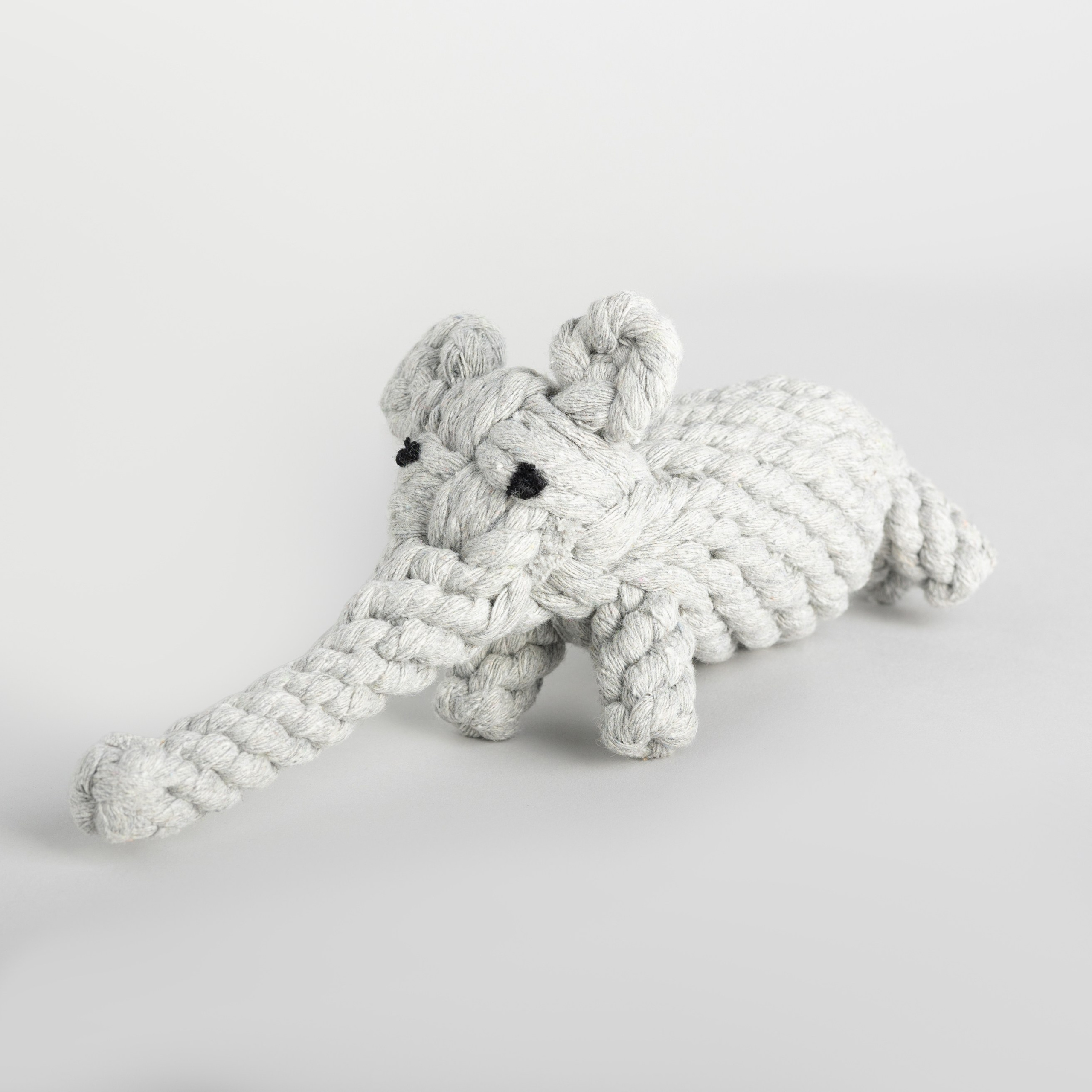 Товары для животных. Предметный фотограф во Владивостоке