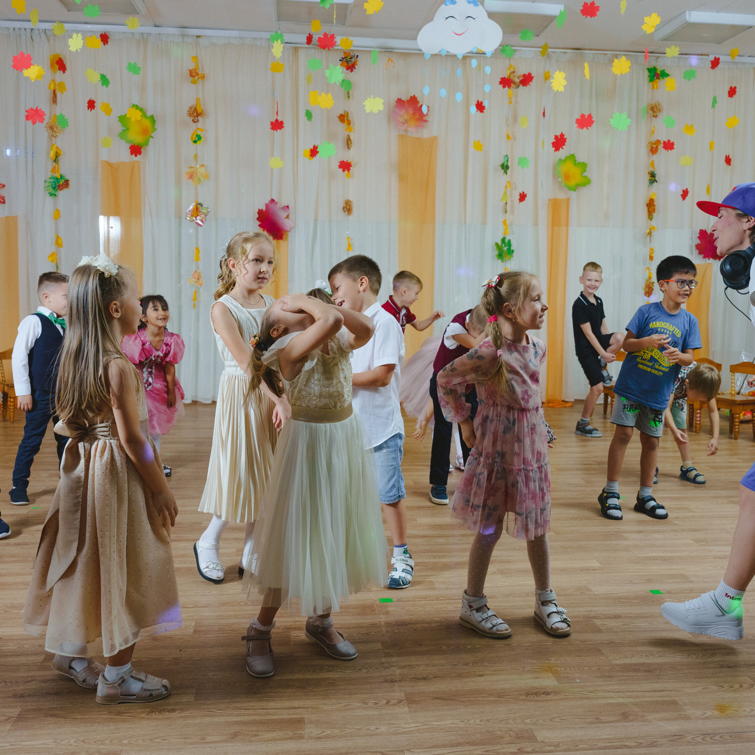 Праздник осени. Фотограф в детский сад в Екатеринбурге, выпускные альбомы Юлия Умерова