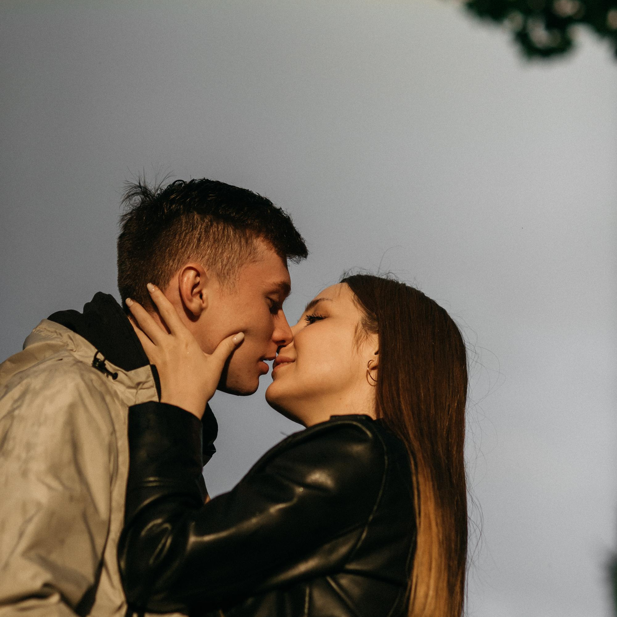 В цветении яблонь