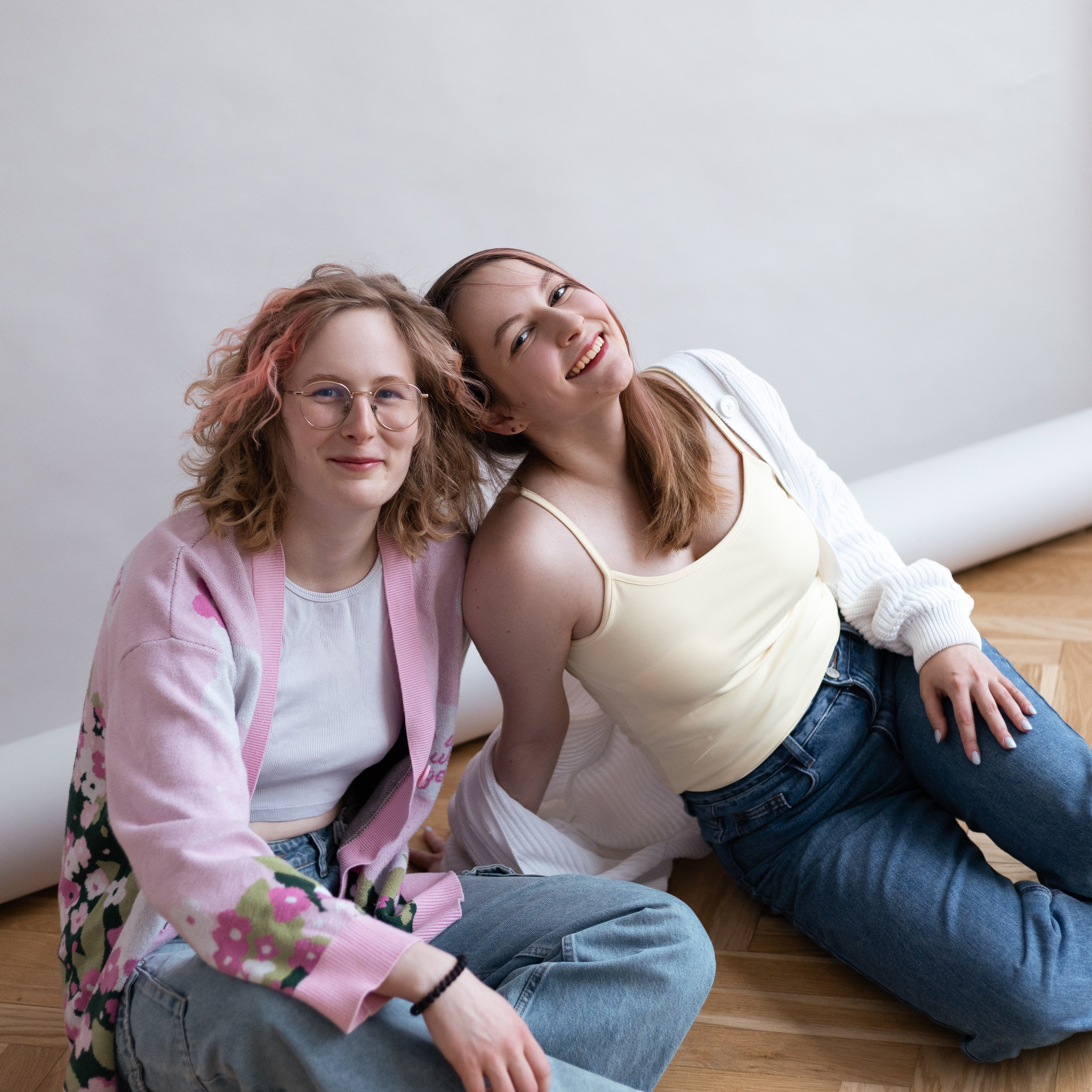 Вика и&nbsp;Настя