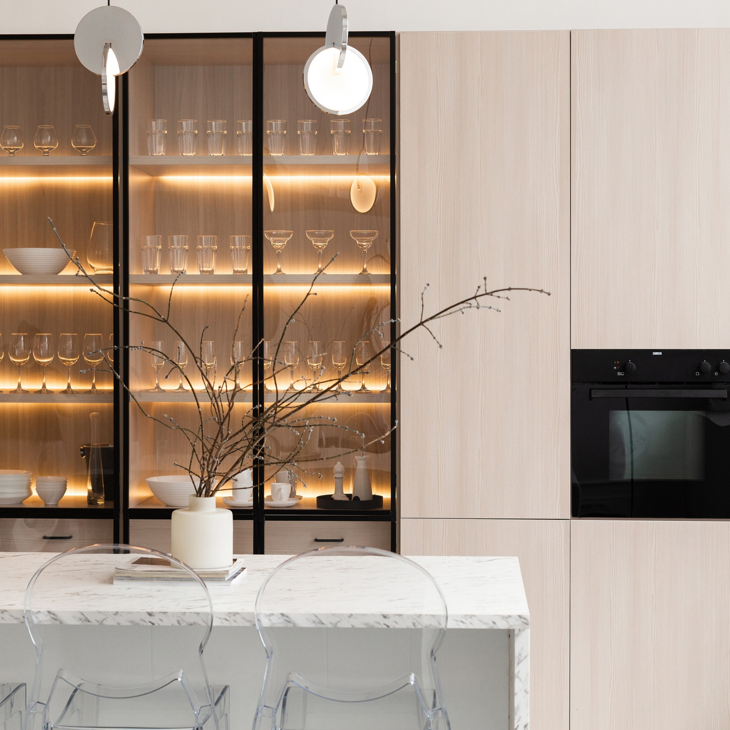 FREEDOM PHOTOSTUDIO. Фотограф — видеограф Галактионов Максим Новосибирск