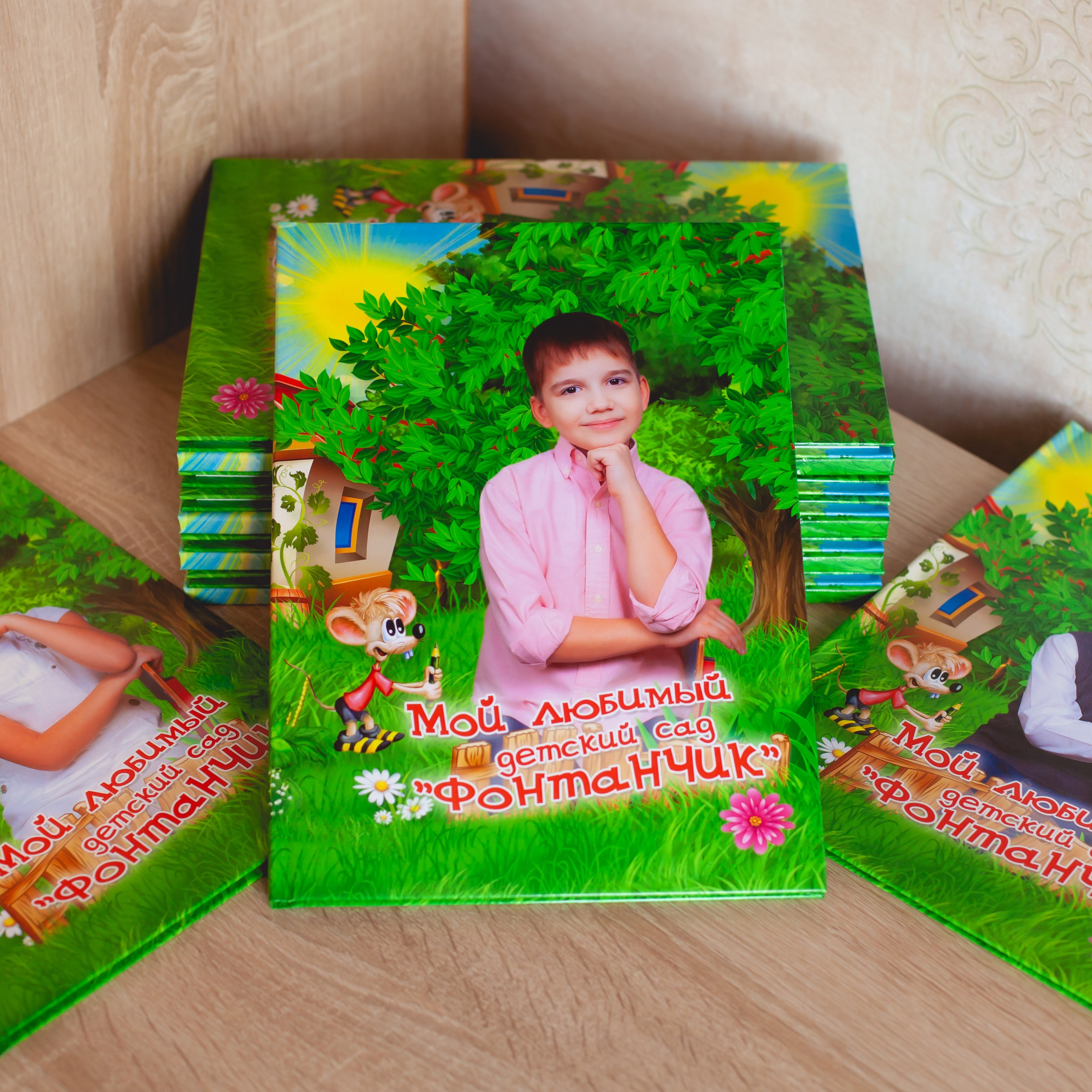 Свадебные фото книги и выпускные альбомы. Свадебный и семейный фотограф в Волжском Антон Тюрин