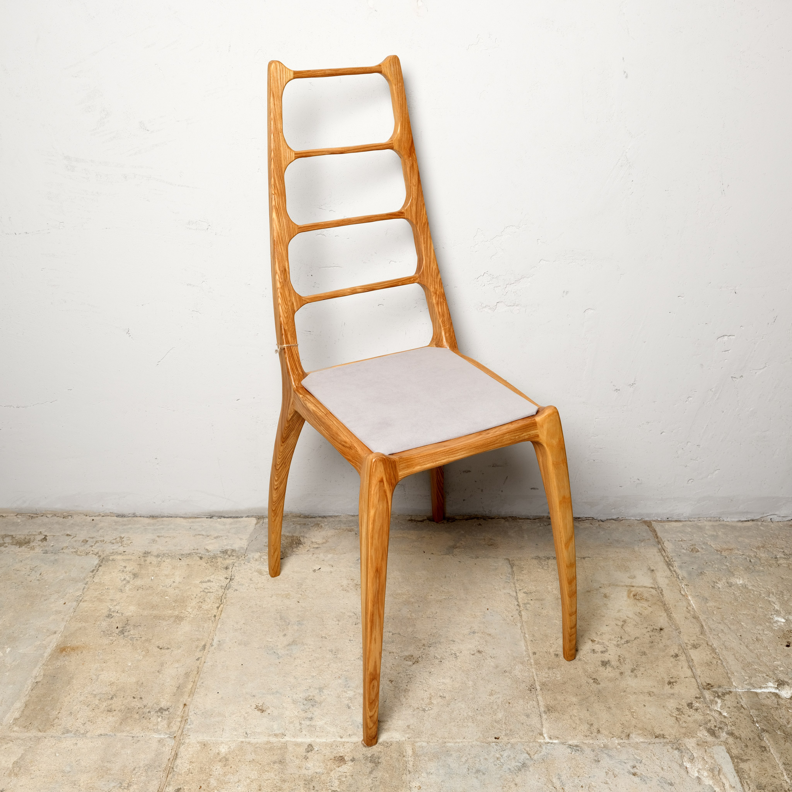 Стул Скорпион 74.000