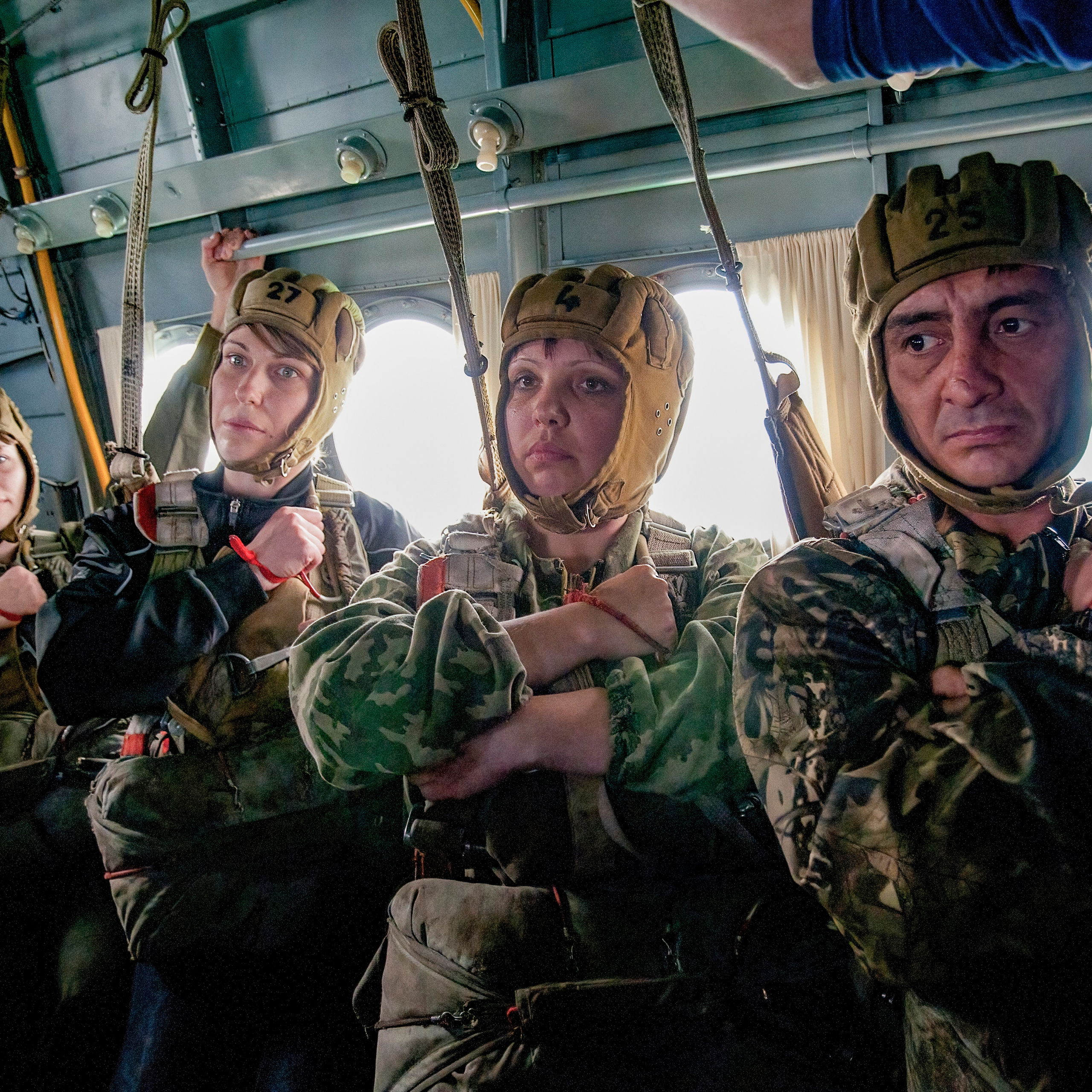 Парашютисты