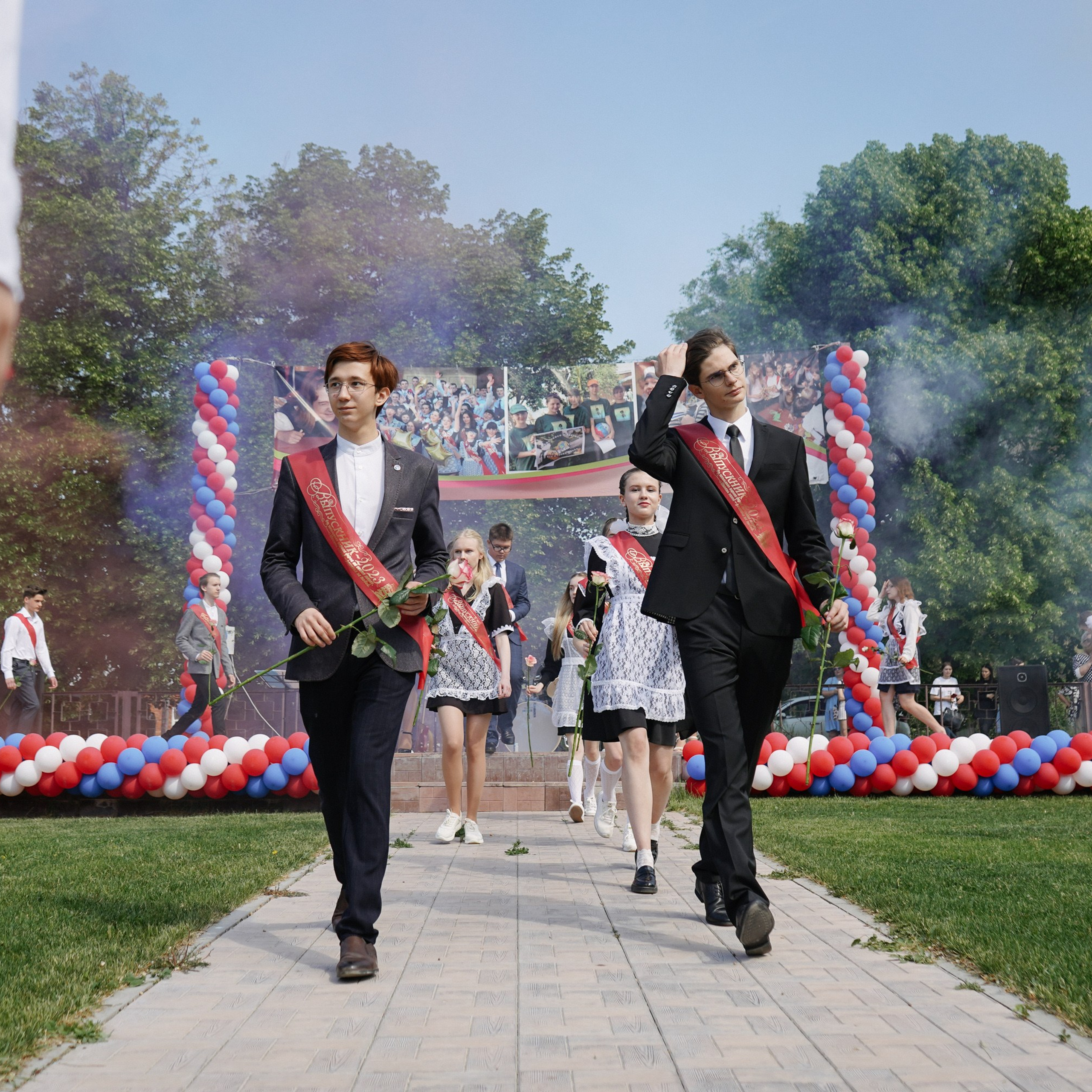 Последний звонок и вручение аттестатов