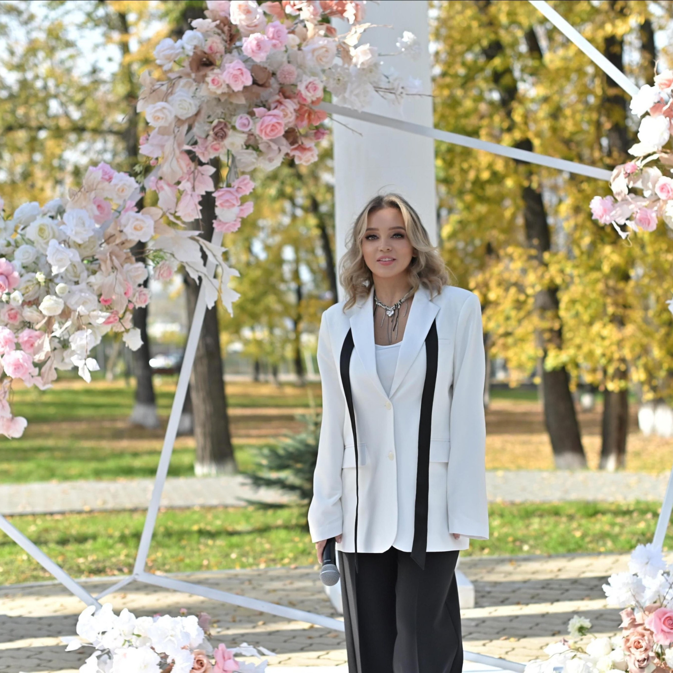 Ведущая Татьяна Овчинникова