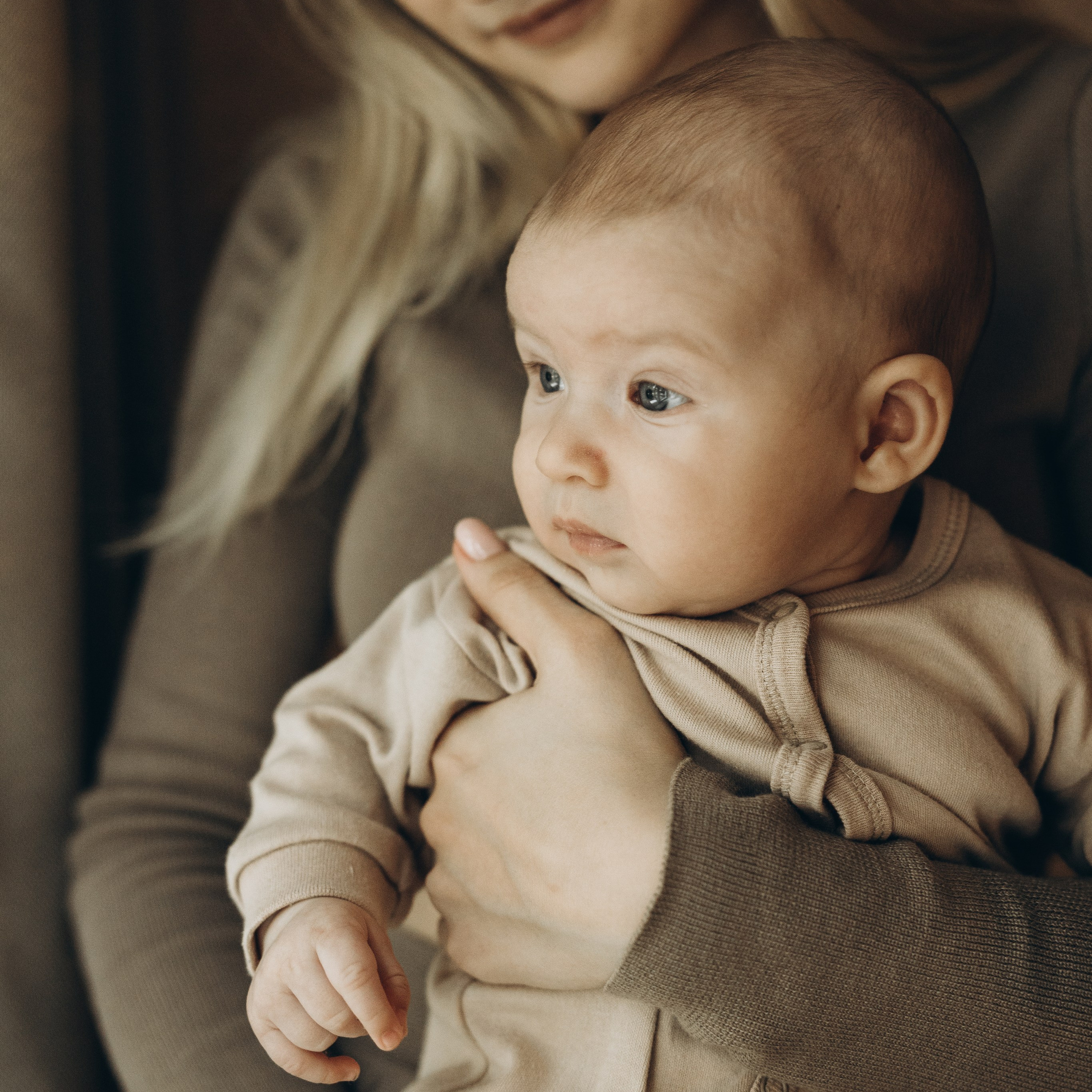 Алена и София