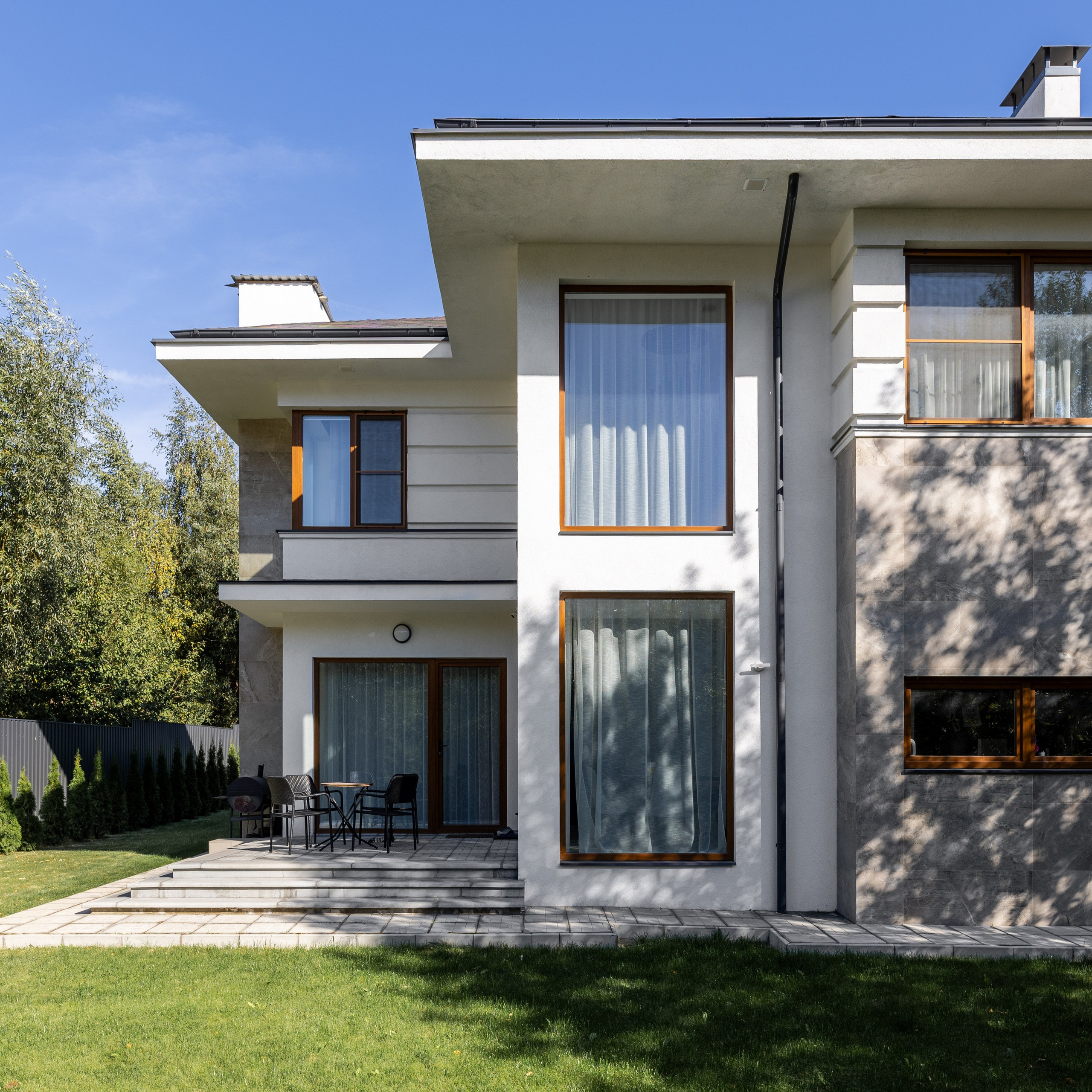 Съемка современного загородного дома для продажи