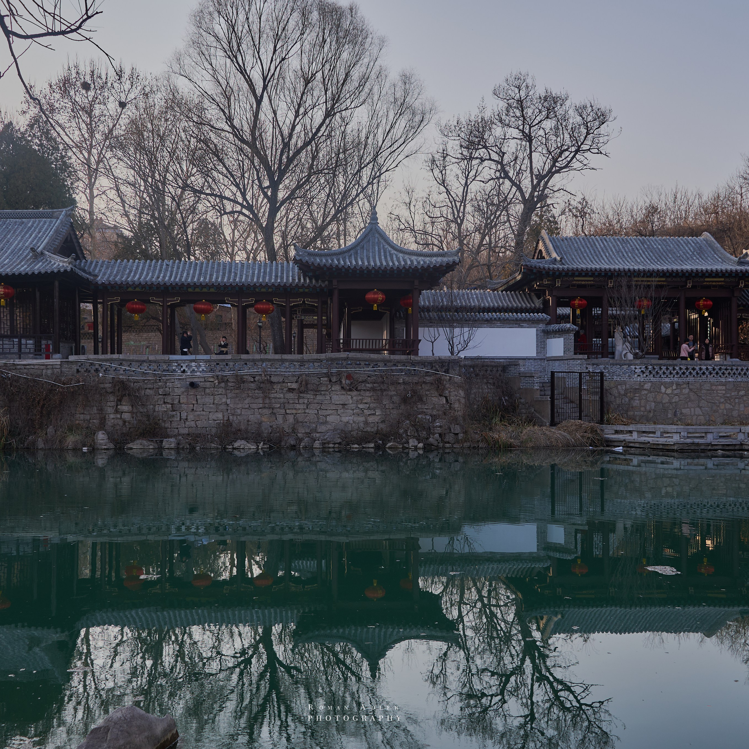 Прогулка в городском парке Цинчжоу