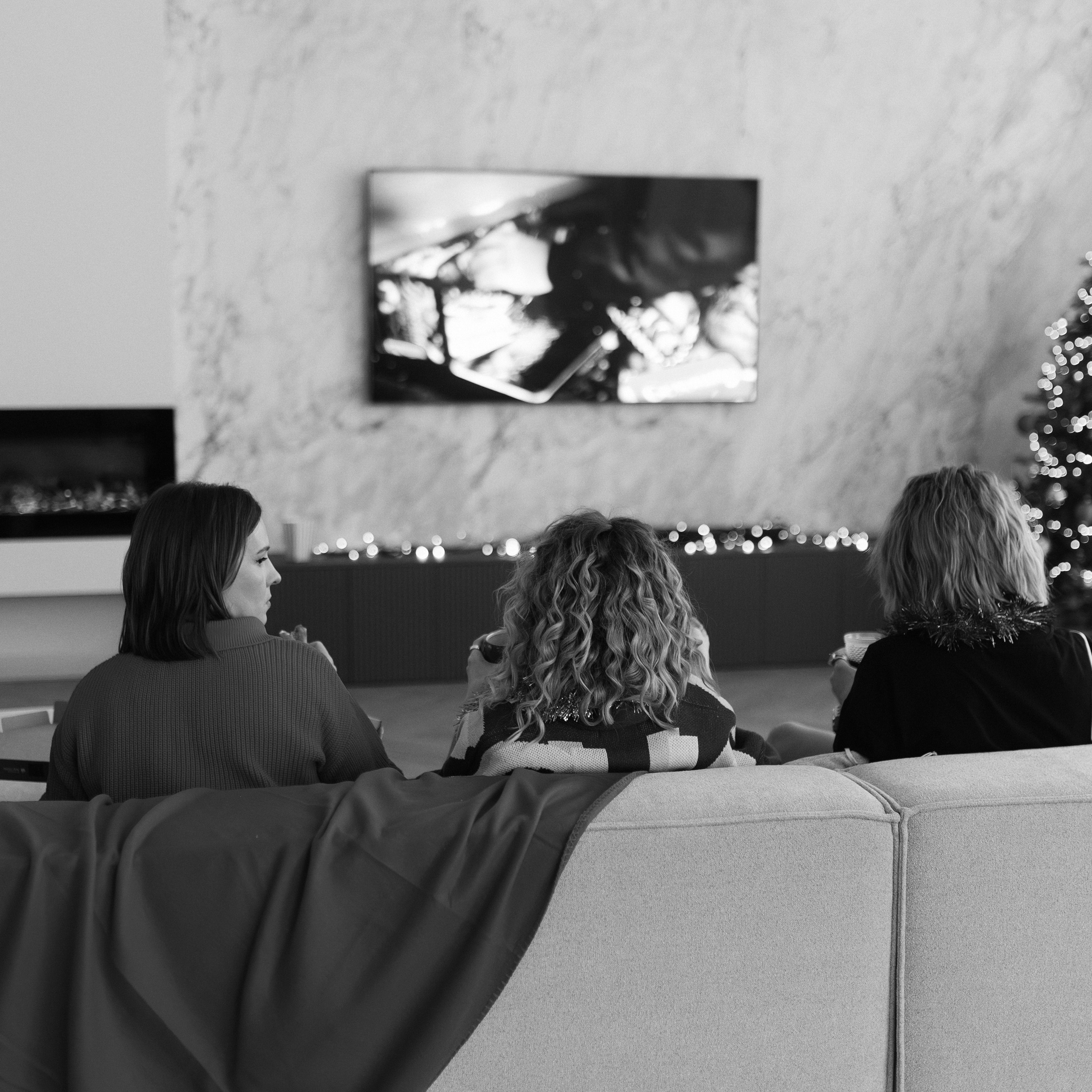 ОЛЯ, КСЮША И КАТЯ ` 25