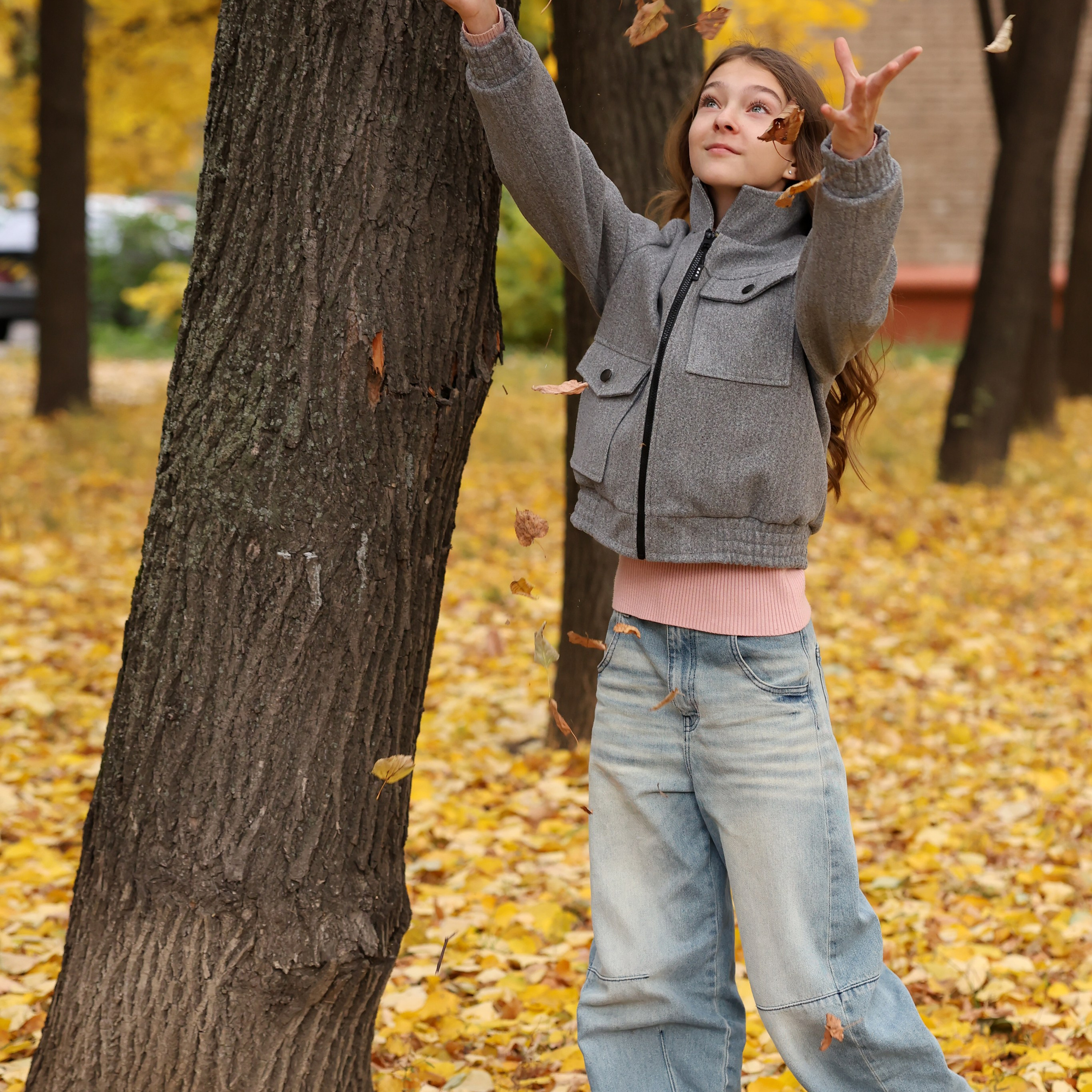 Съемка портретов, модельного портфолио и тестов, съемки для брендов, фотопрогулки. Фотограф Мила Хлусова, Москва. Живые портреты, модельное портфолио и фотопрогулки