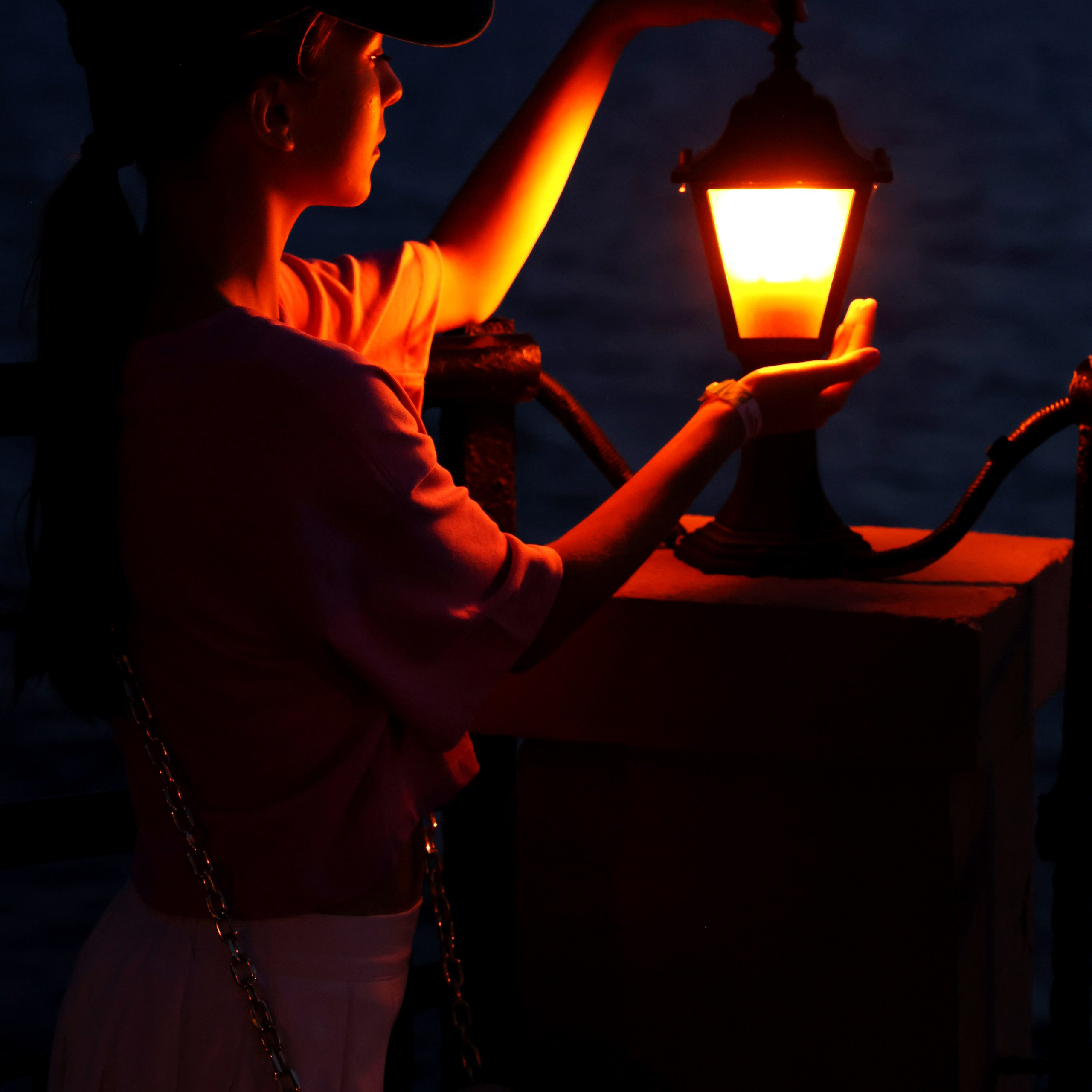 Съемка портретов, модельного портфолио и тестов, съемки для брендов, фотопрогулки. Фотограф Мила Хлусова, Москва. Живые портреты, модельное портфолио и фотопрогулки