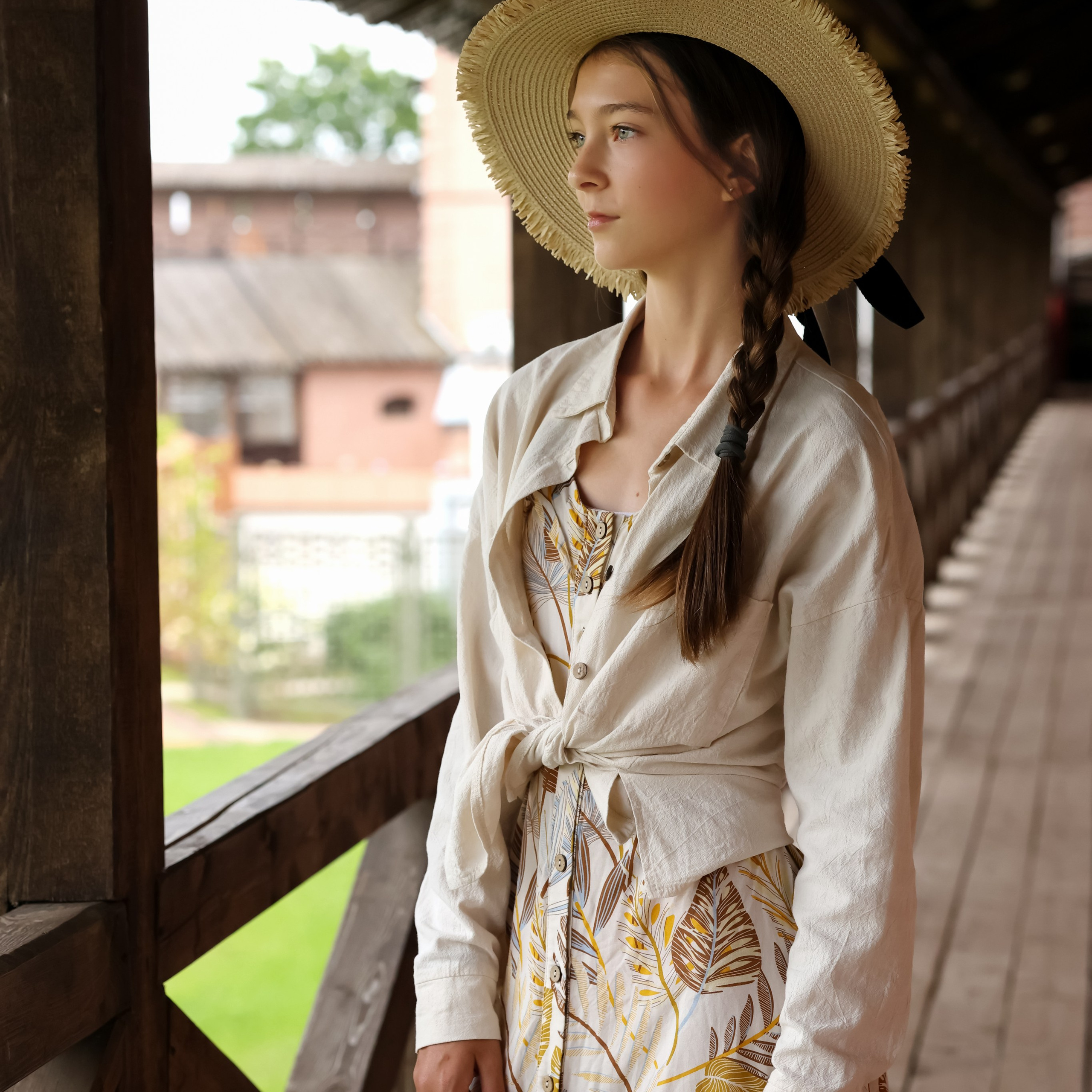 Съемка портретов, модельного портфолио и тестов, съемки для брендов, фотопрогулки. Фотограф Мила Хлусова, Москва. Живые портреты, модельное портфолио и фотопрогулки