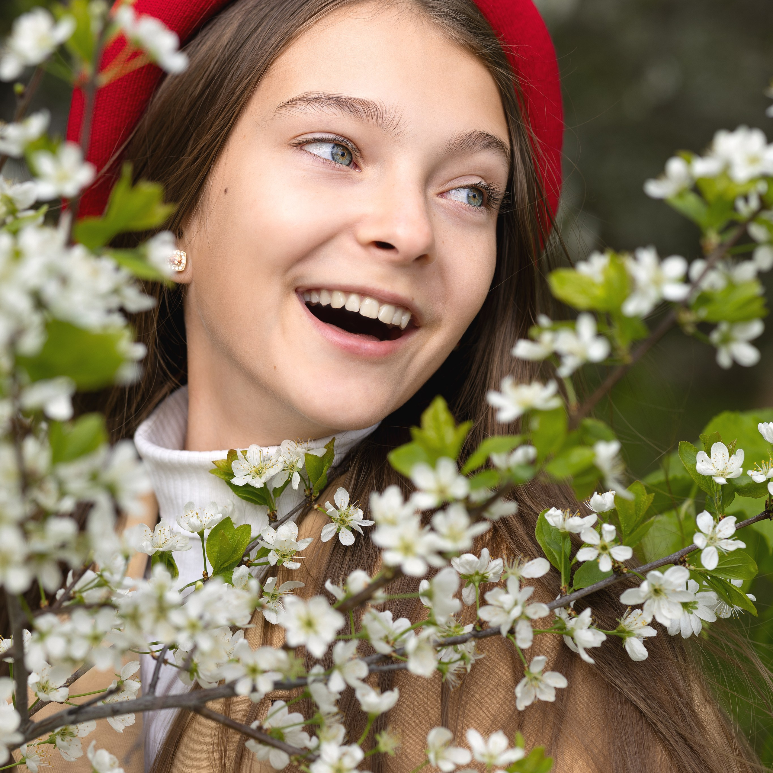 Съемка портретов, модельного портфолио и тестов, съемки для брендов, фотопрогулки. Фотограф Мила Хлусова, Москва. Живые портреты, модельное портфолио и фотопрогулки