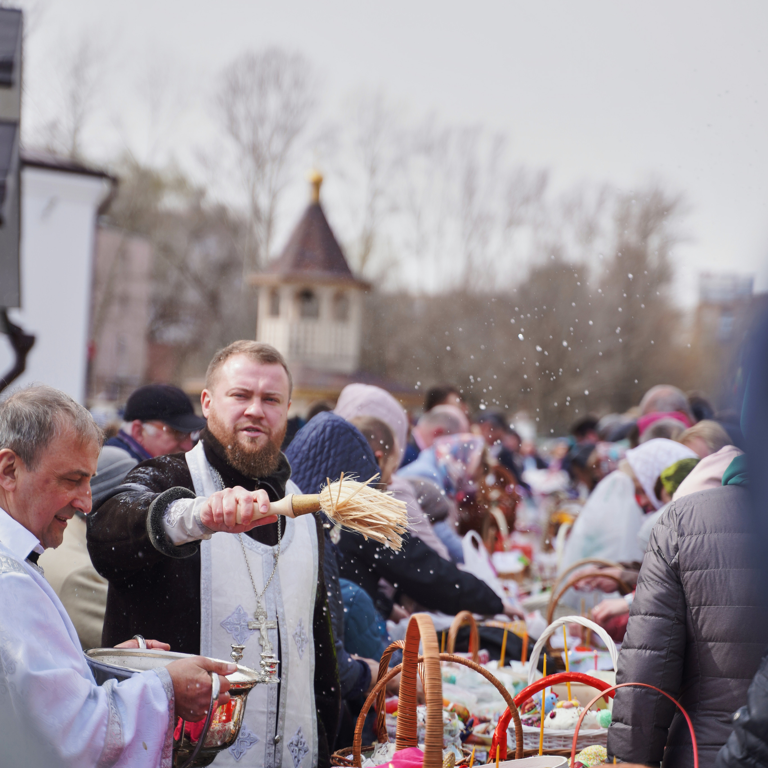 Освящение куличей, пасох и яиц в храме Смоленской иконы Божией Матери