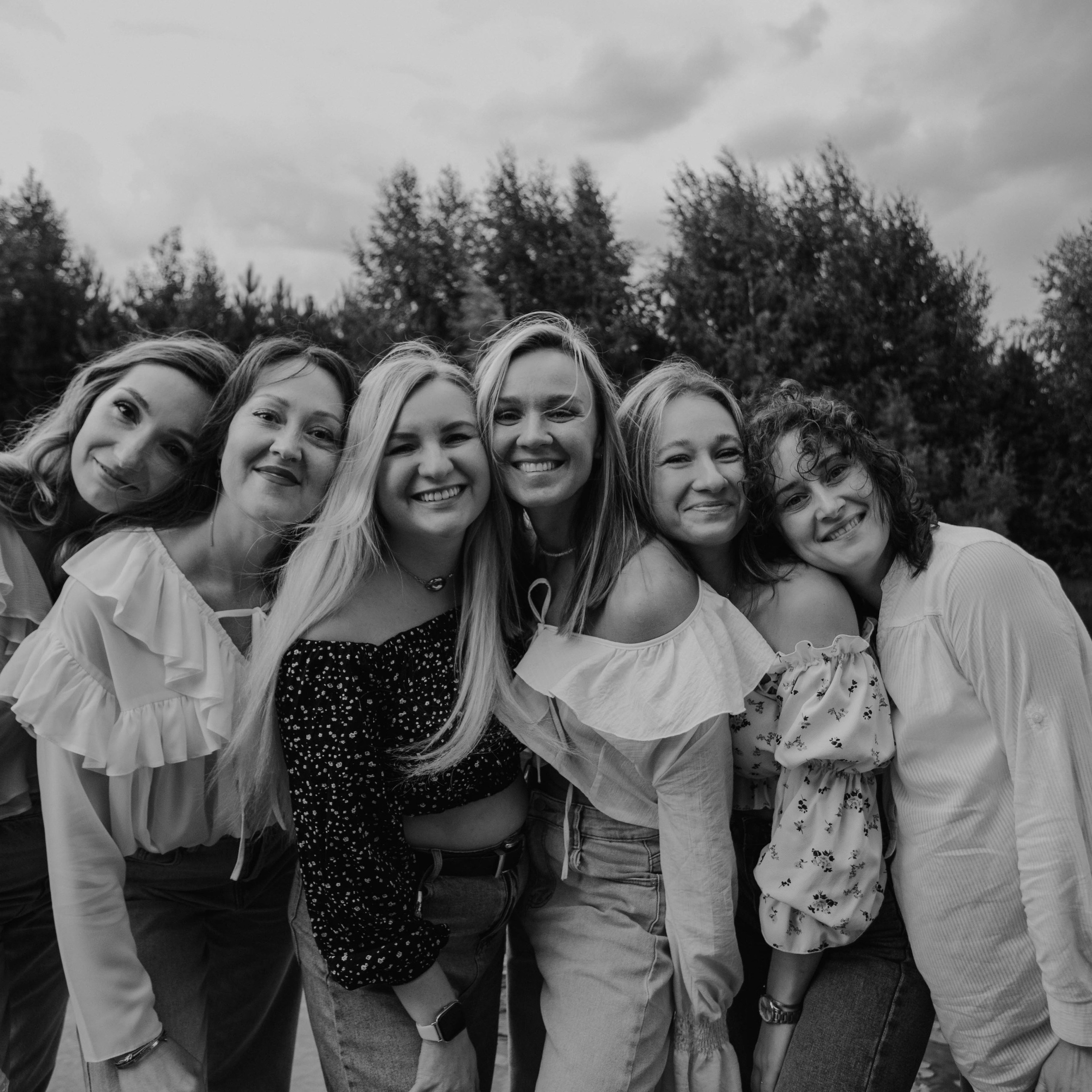 Подружки. Verkhovtseva