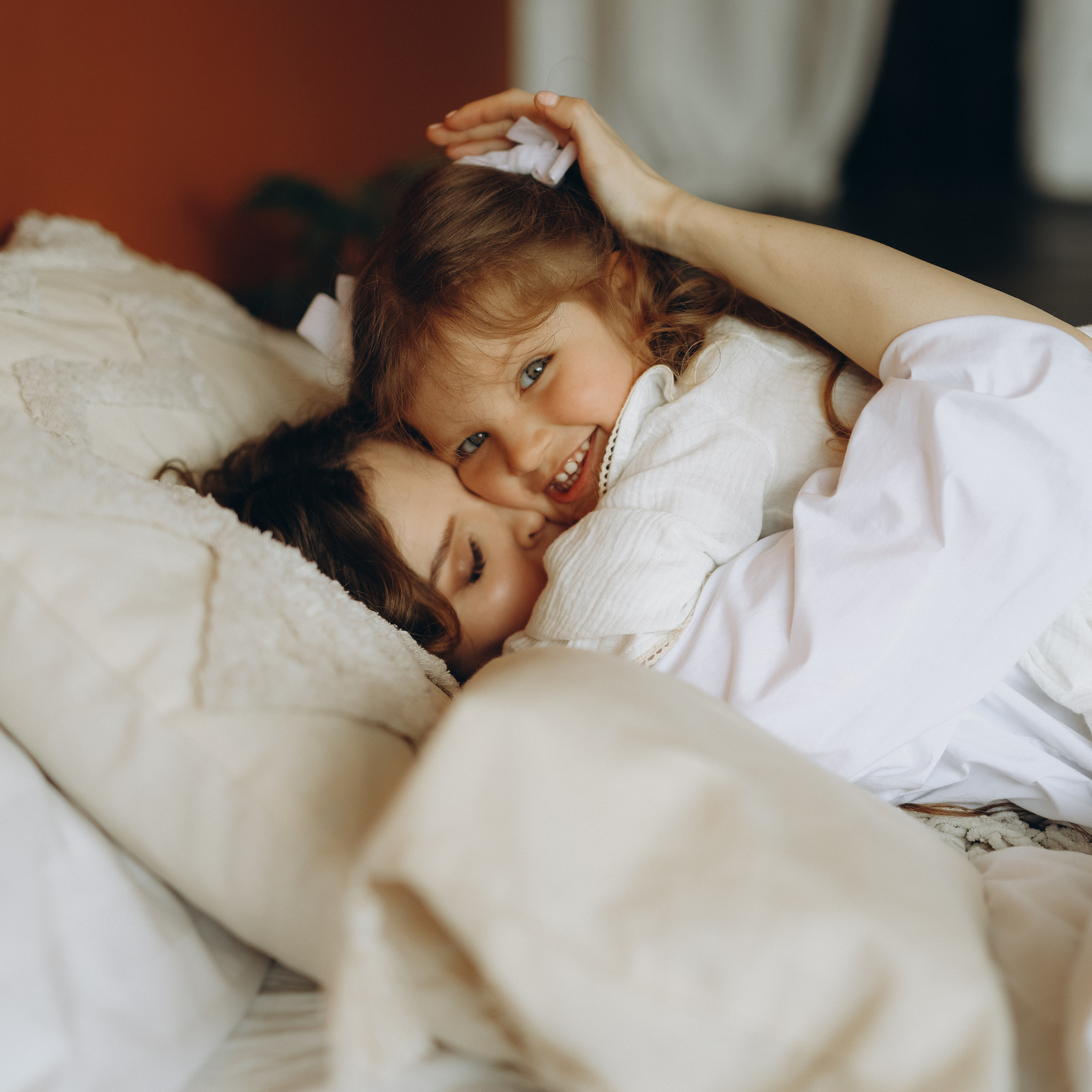 Яна и София