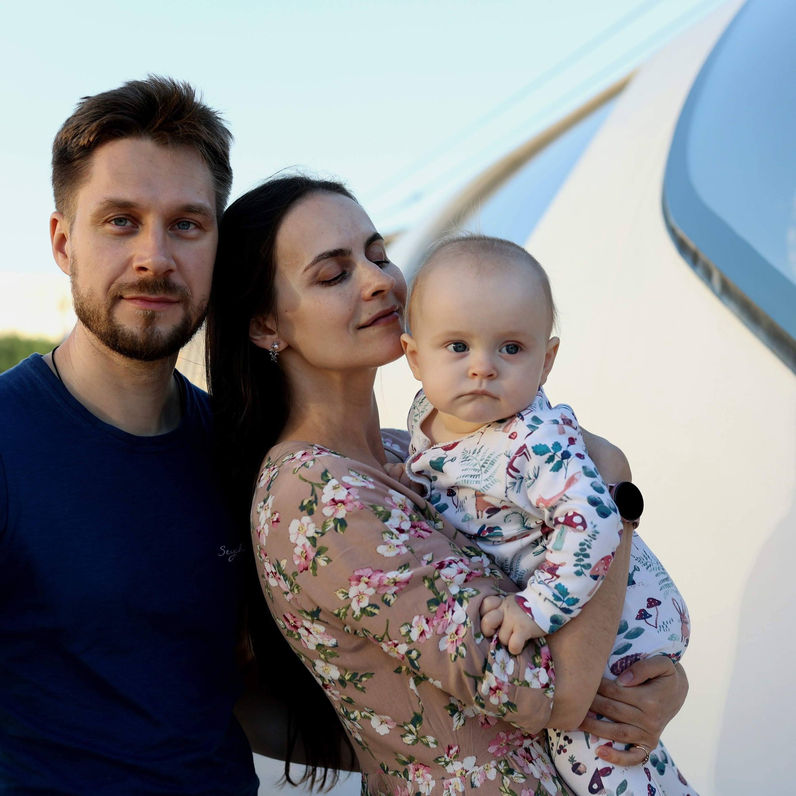 Семья на теплоходе