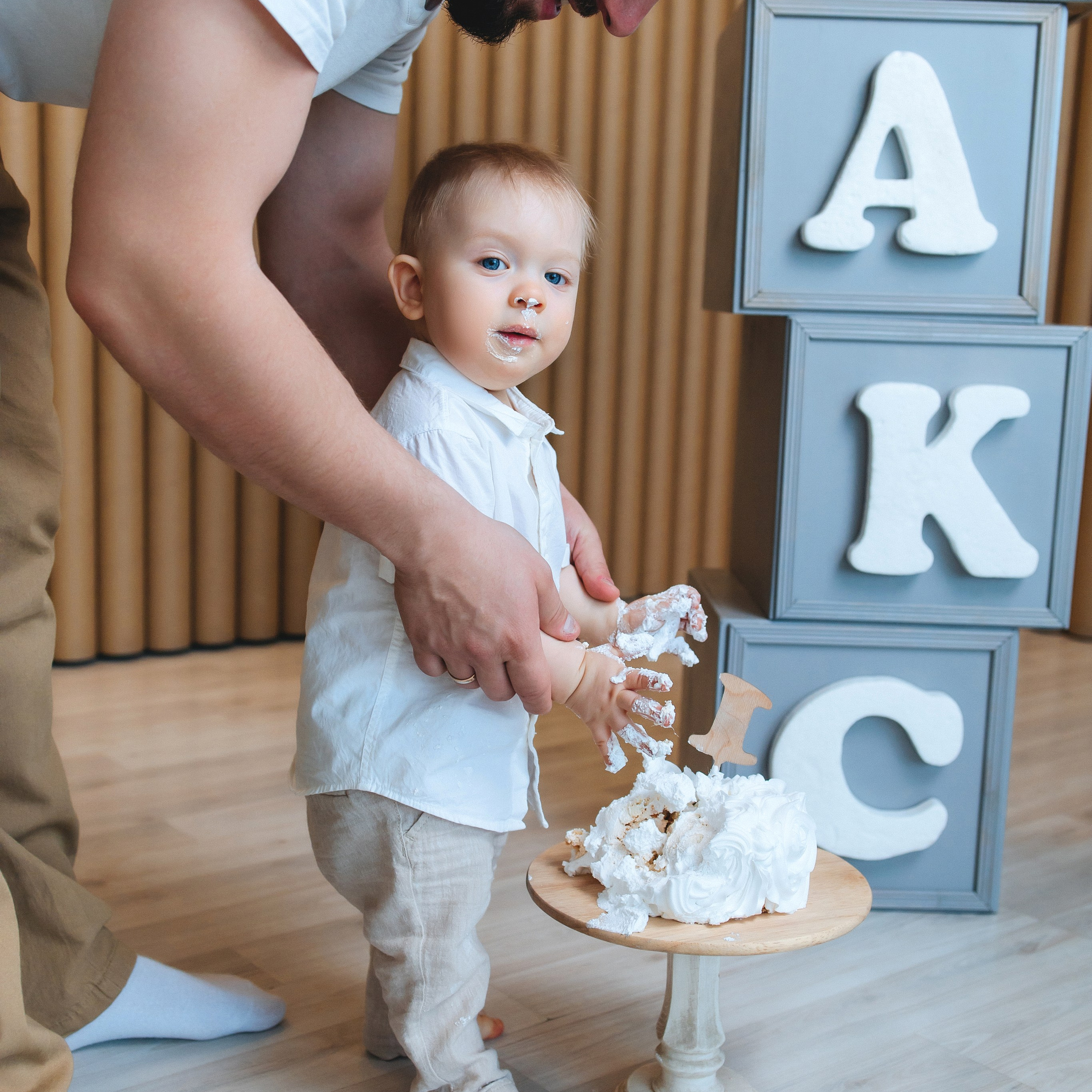 Годик Макса