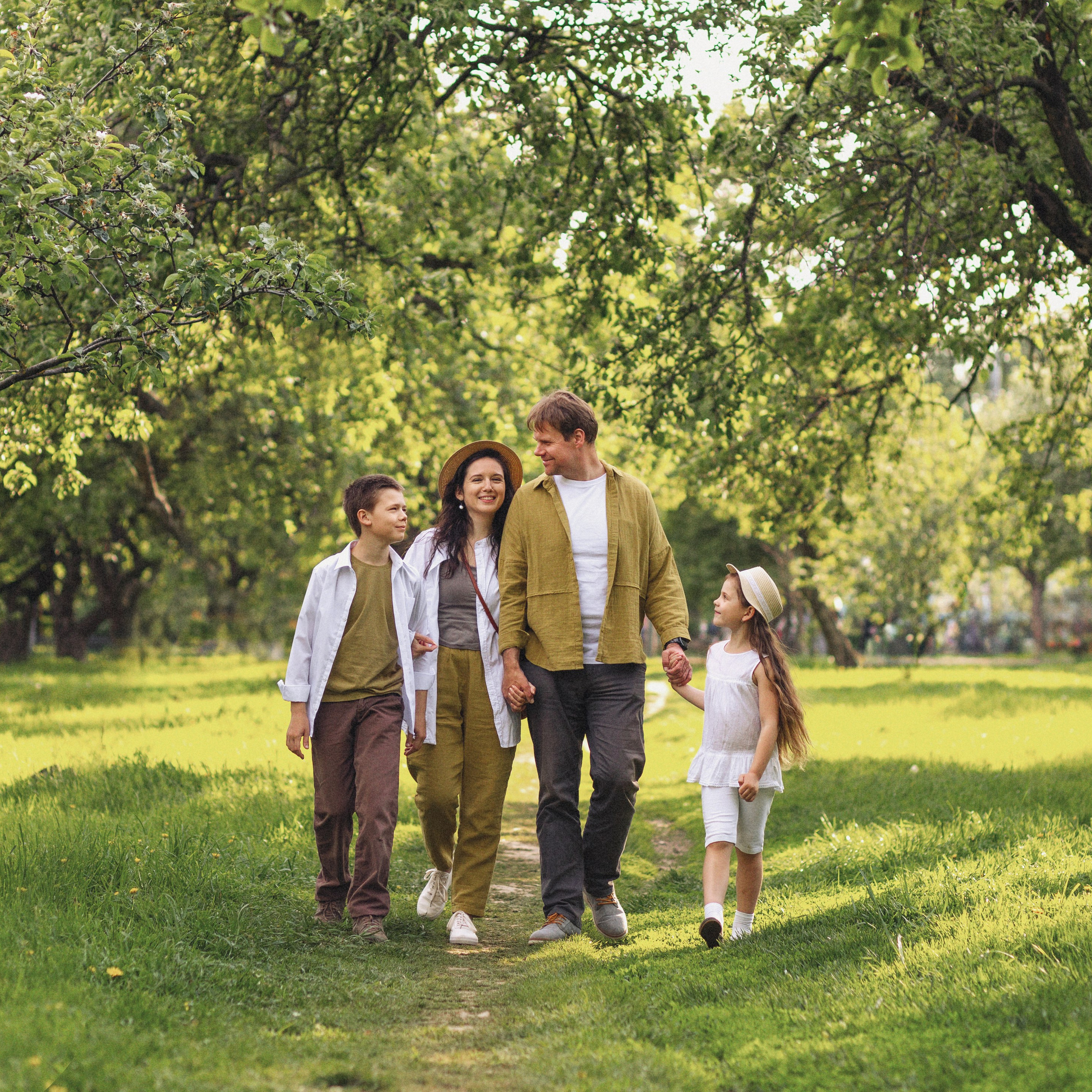 Алина, Полина, Андрей и Саша