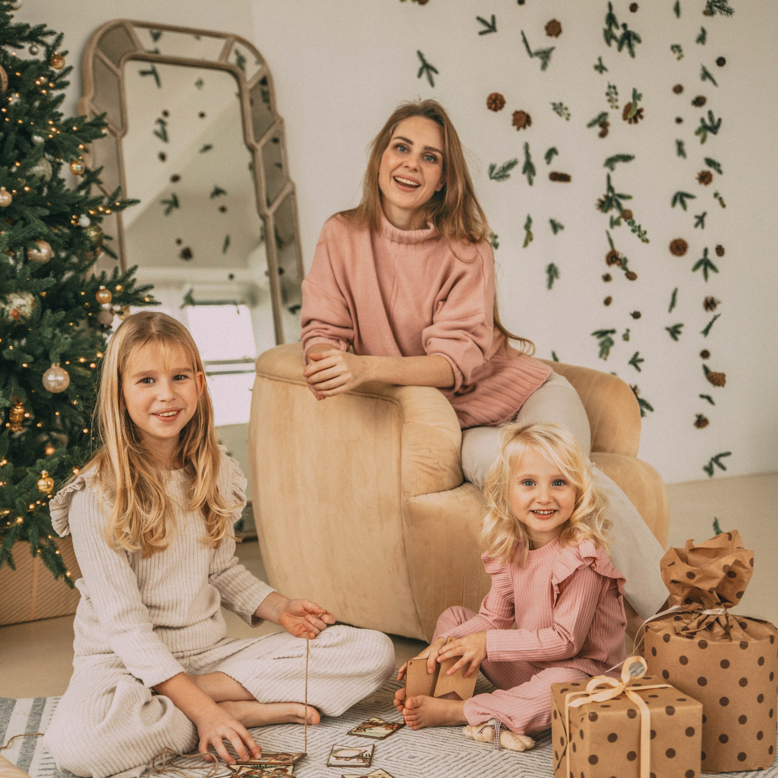 Олеся, Лера и Полина