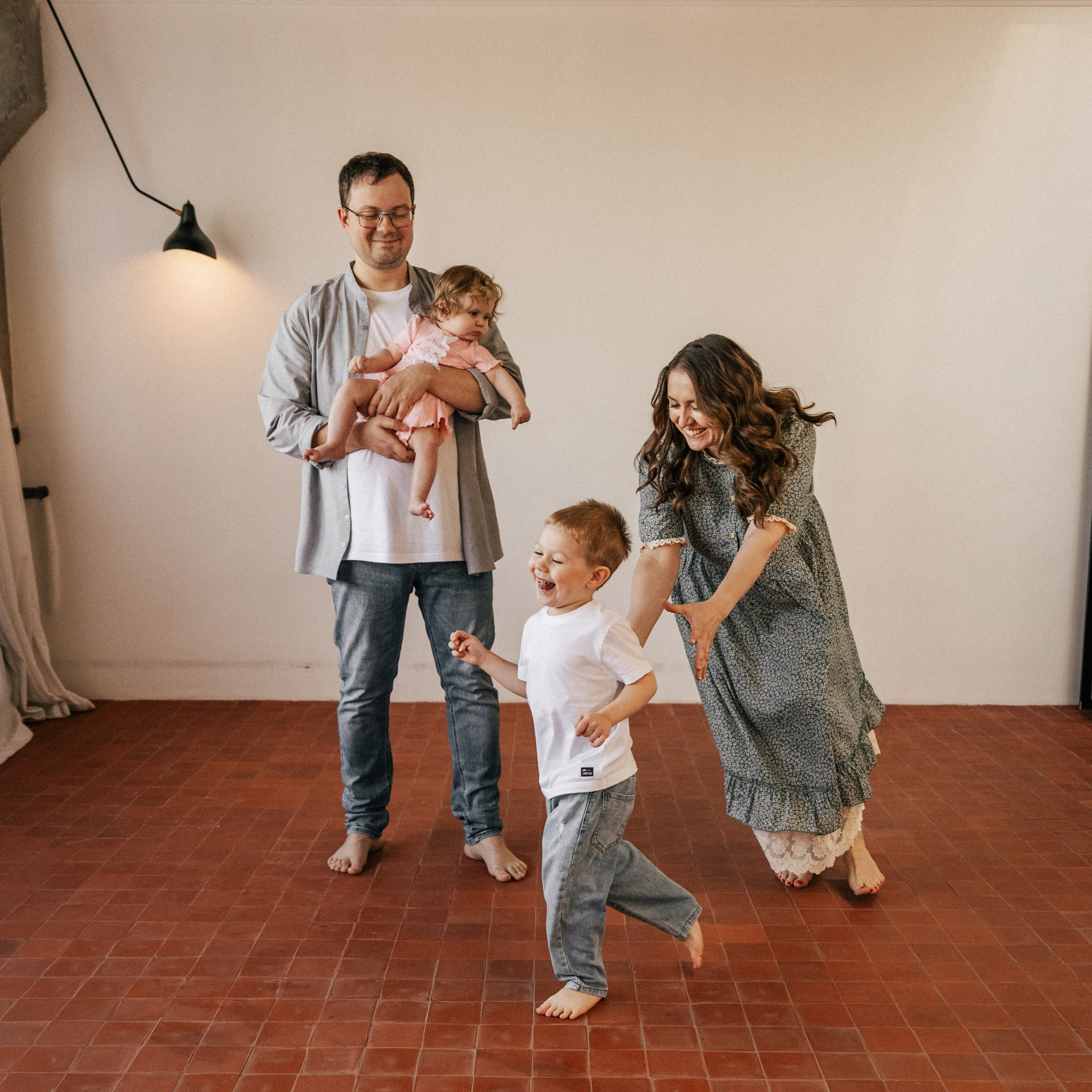 Ольга, Саша, Андрюша, Настюша