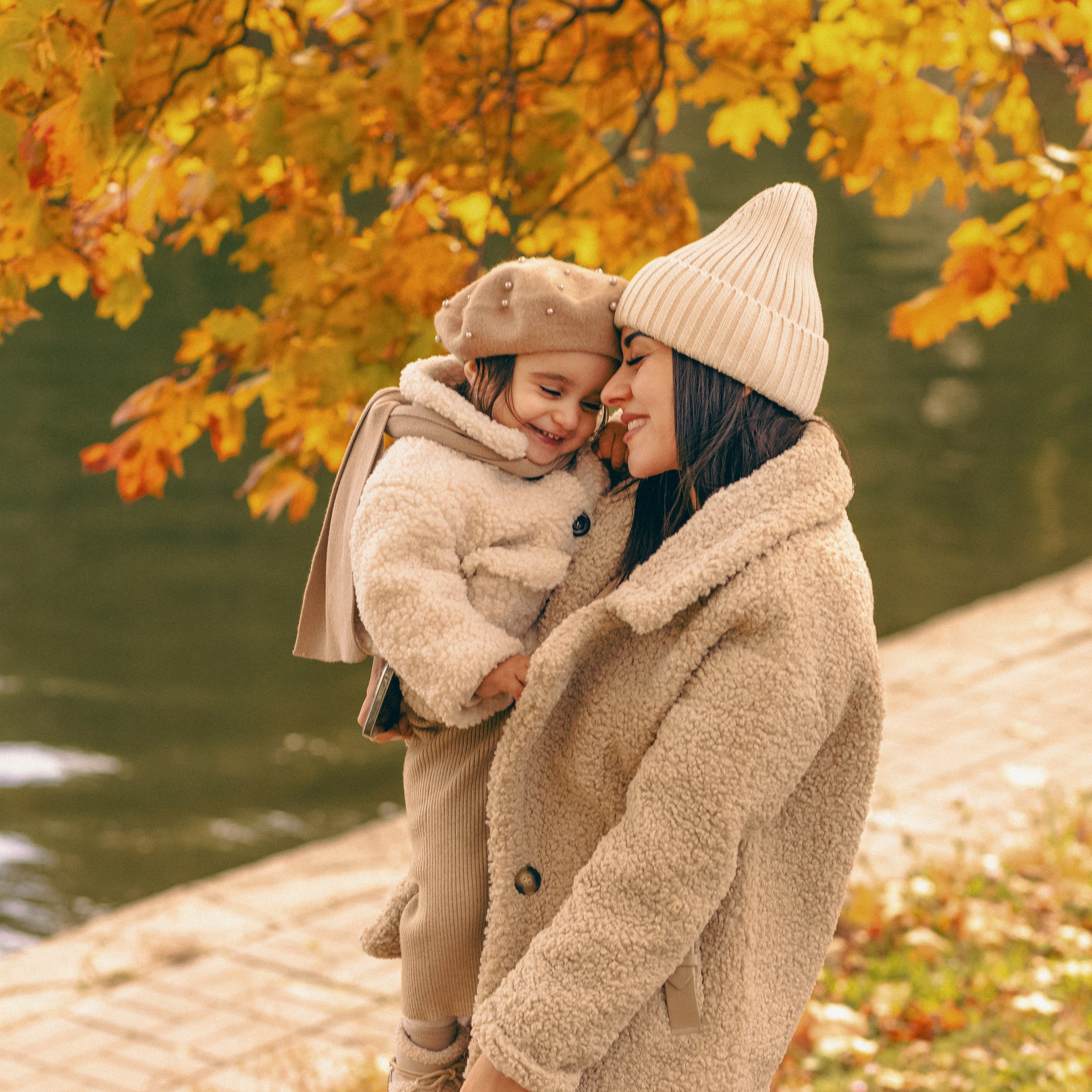 Ануш и Элина