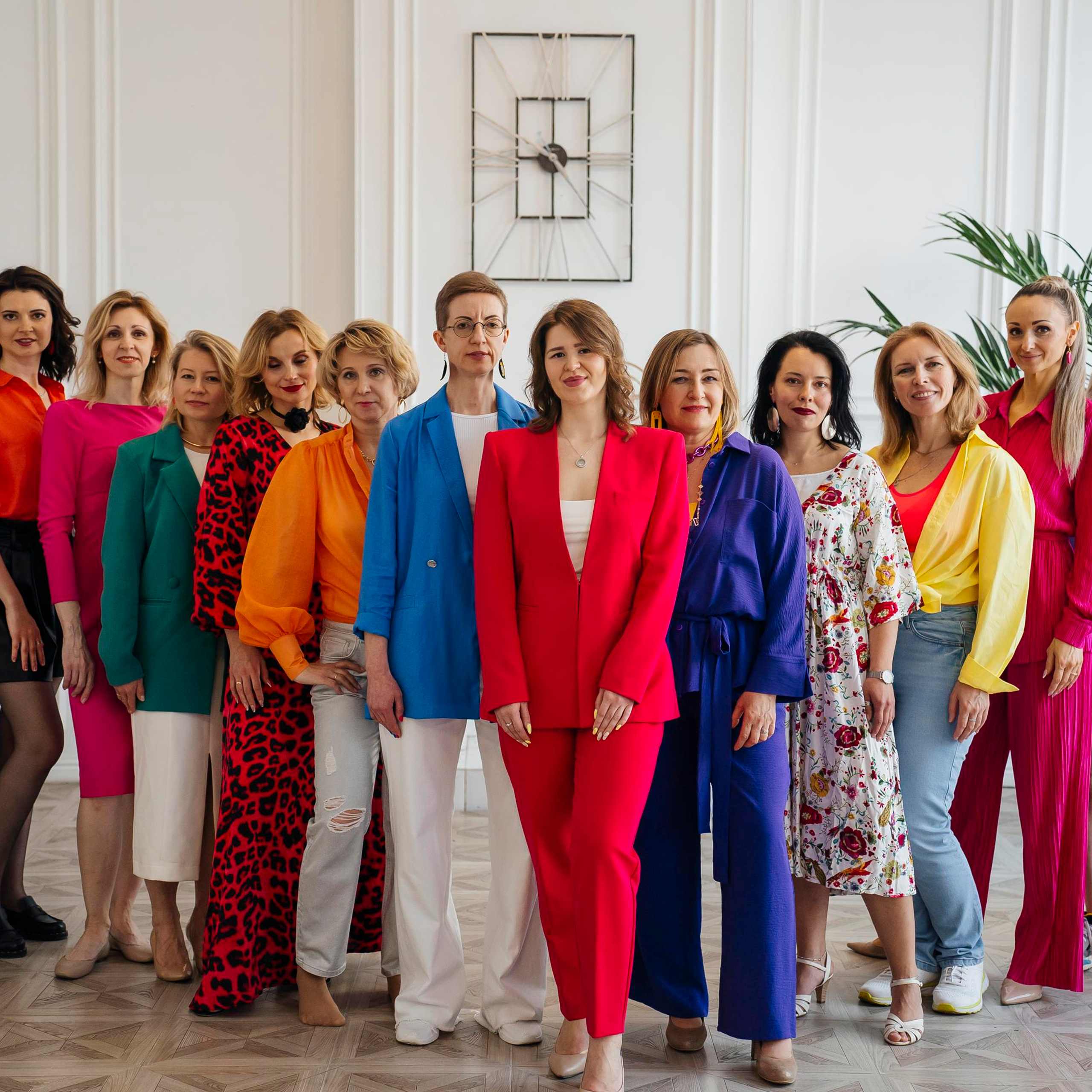 ЯРКИЙ ФОТОДЕВИЧНИК