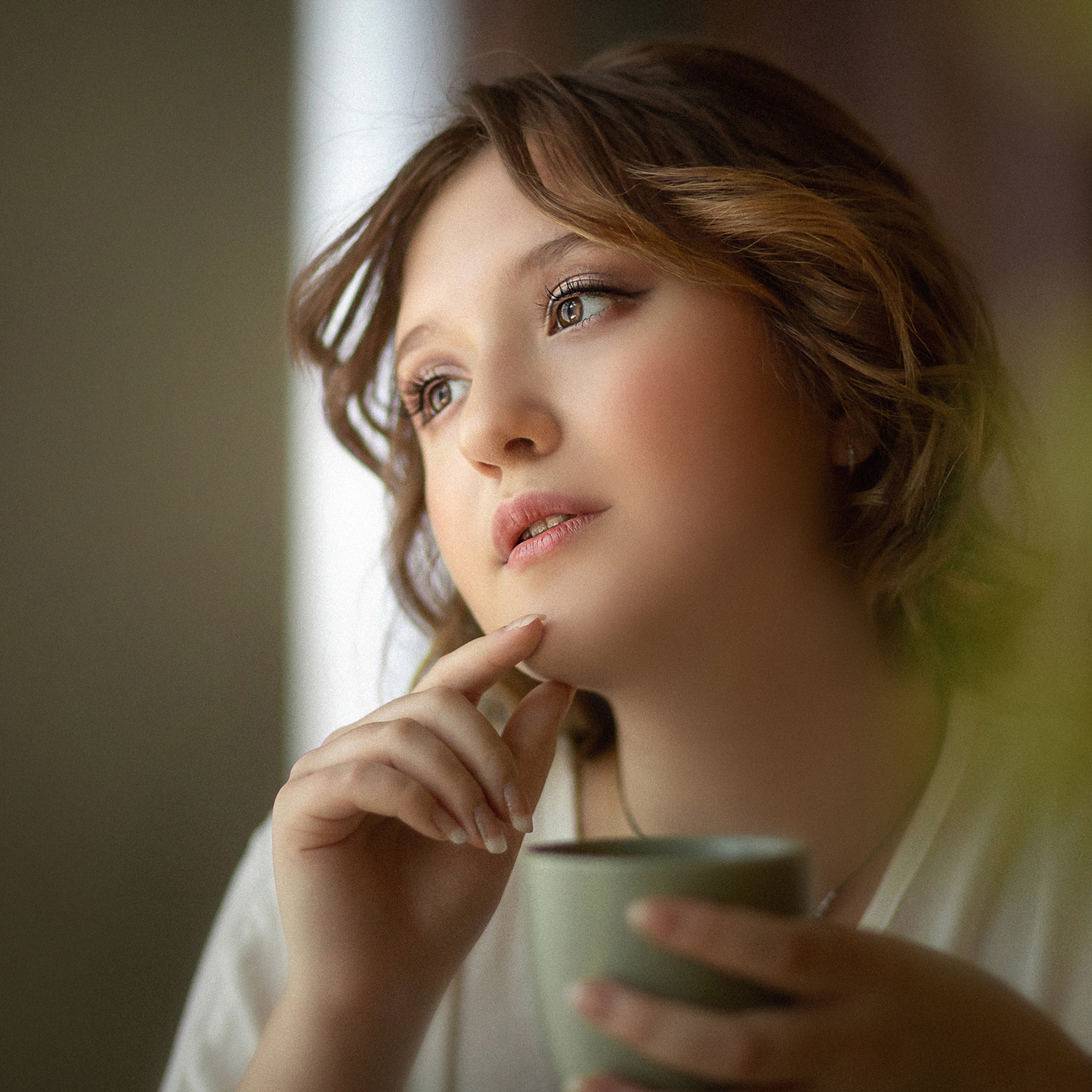 Портрет юной девушки