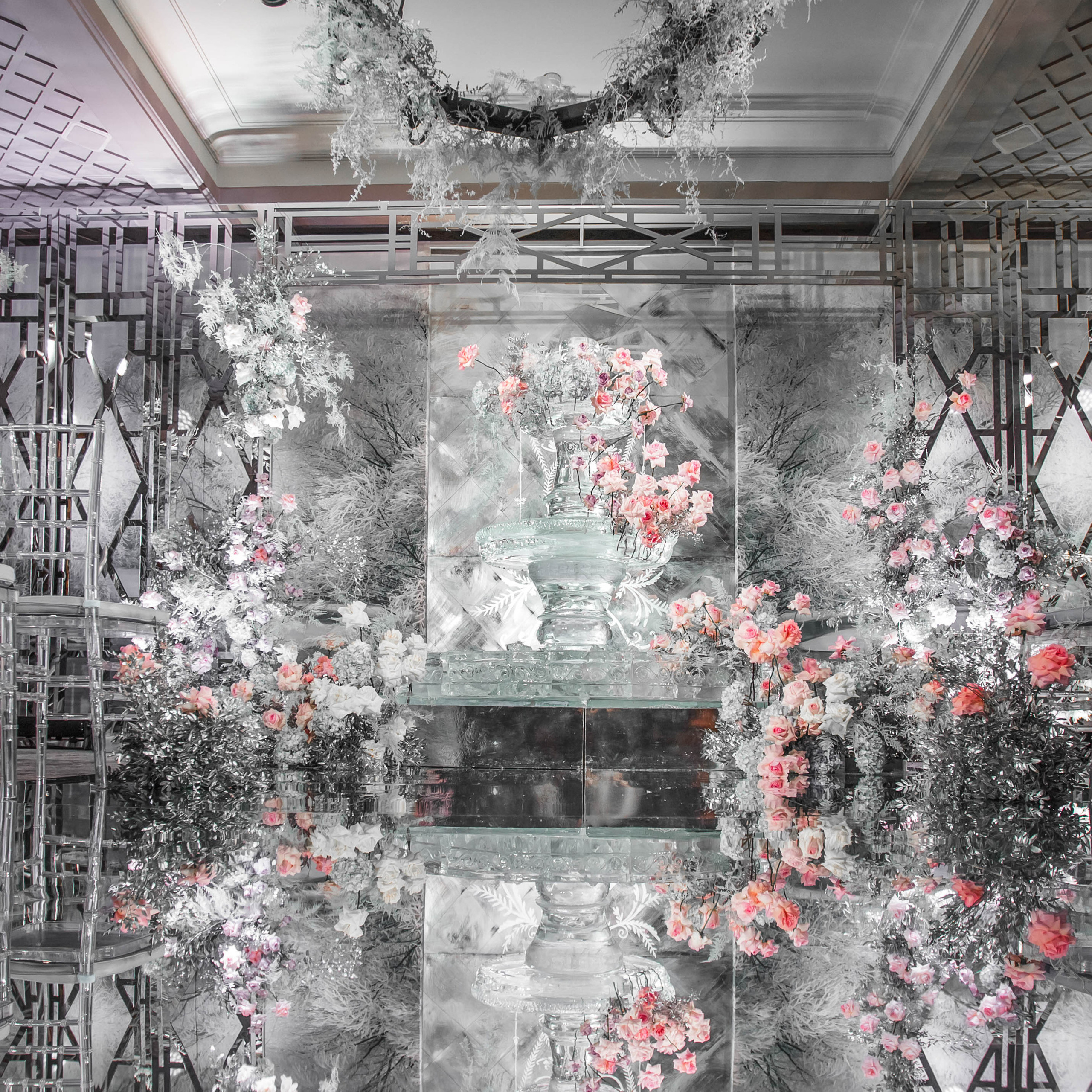 Ледяной декор в замке БИП