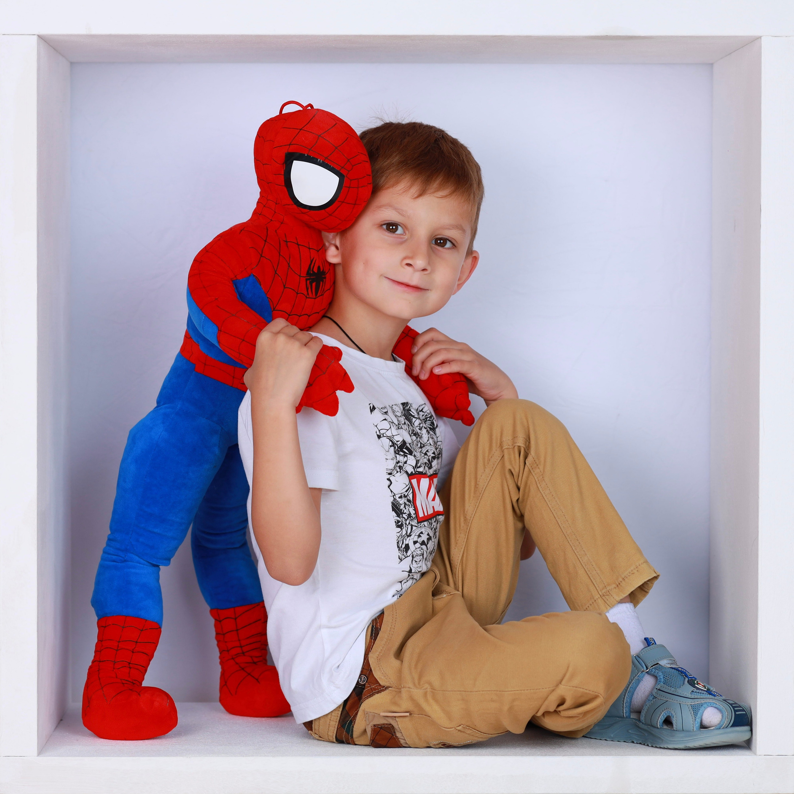 Выпускной альбом Кубики. Фотограф Выпускные альбомы Таганрог Сергей Коробченко